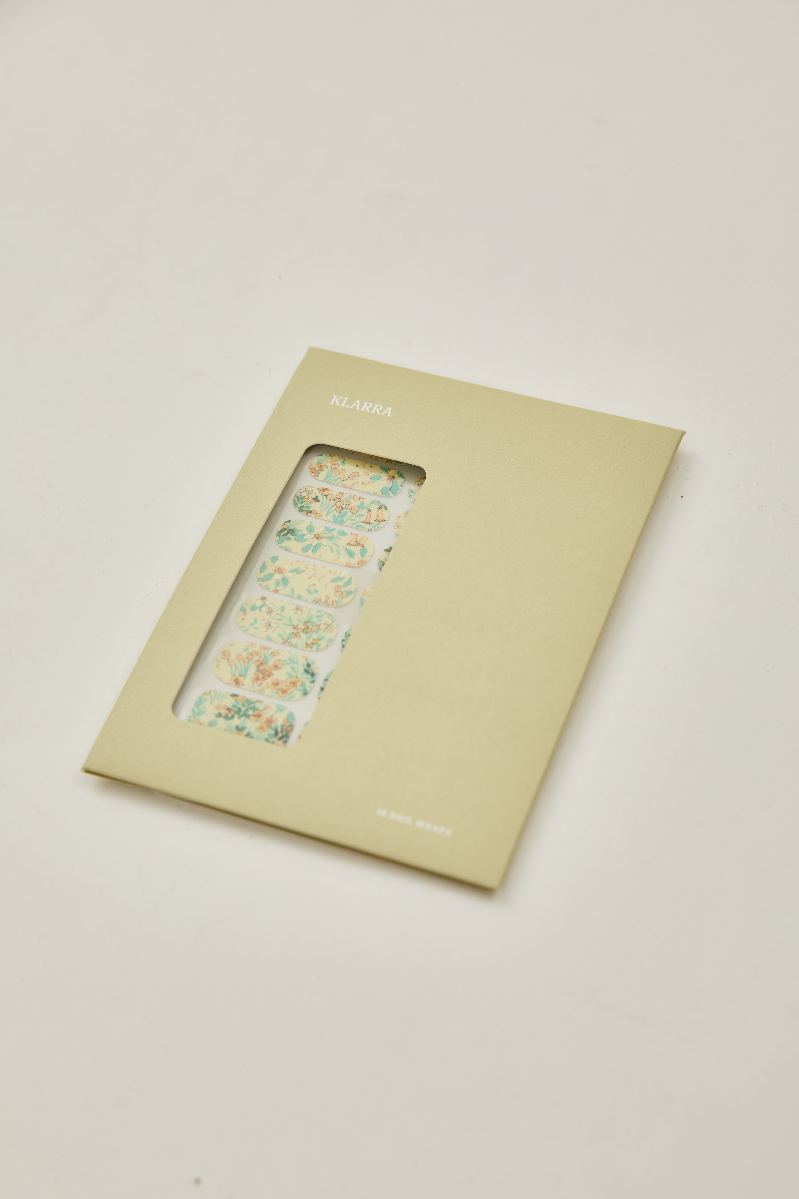 Bonheur Nail Wraps in Canary