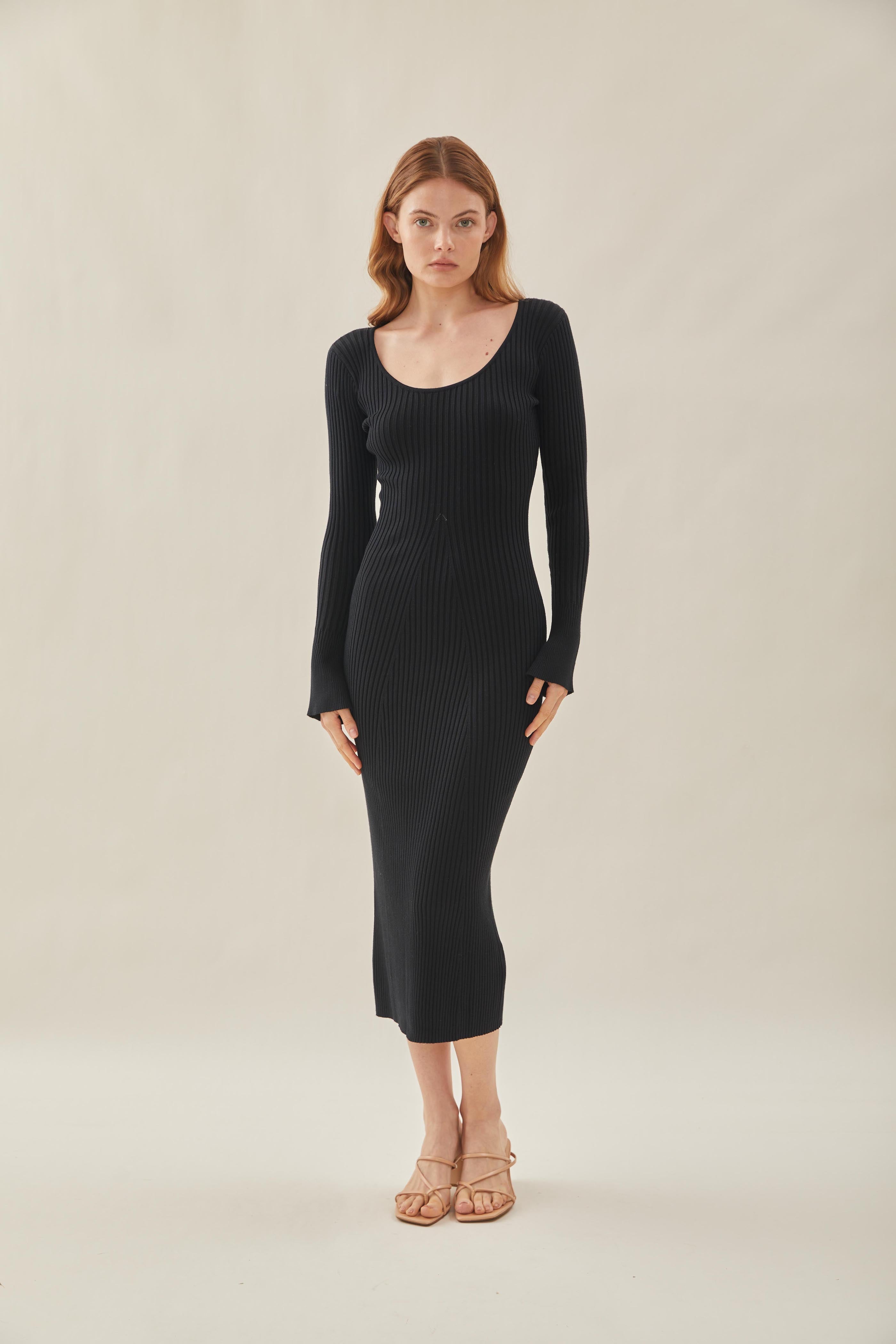 Scooped Neck Sleeved Ribbed Knit Dress in Black