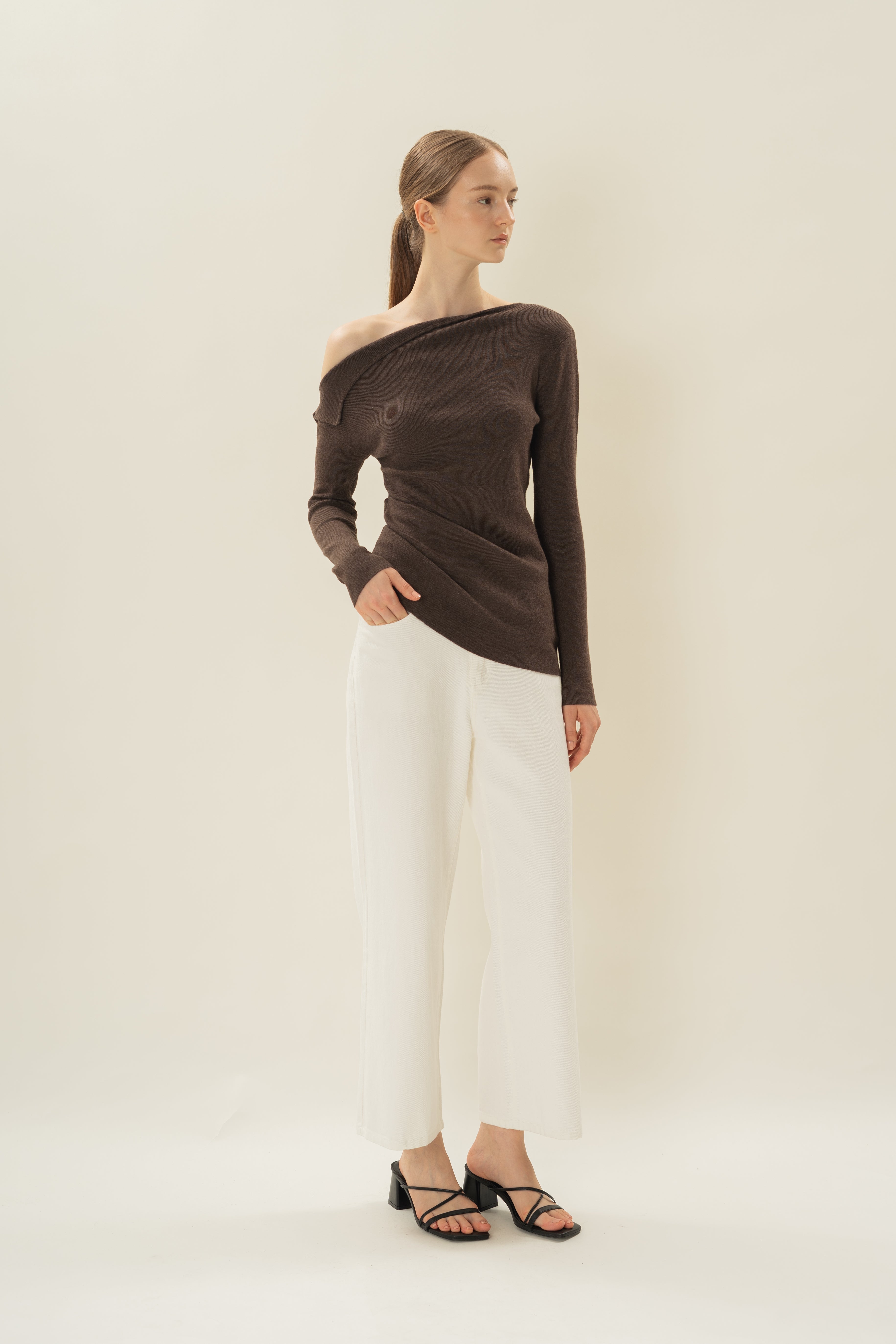 Foldover Neckline Long Sleeve Knit Top in Umber