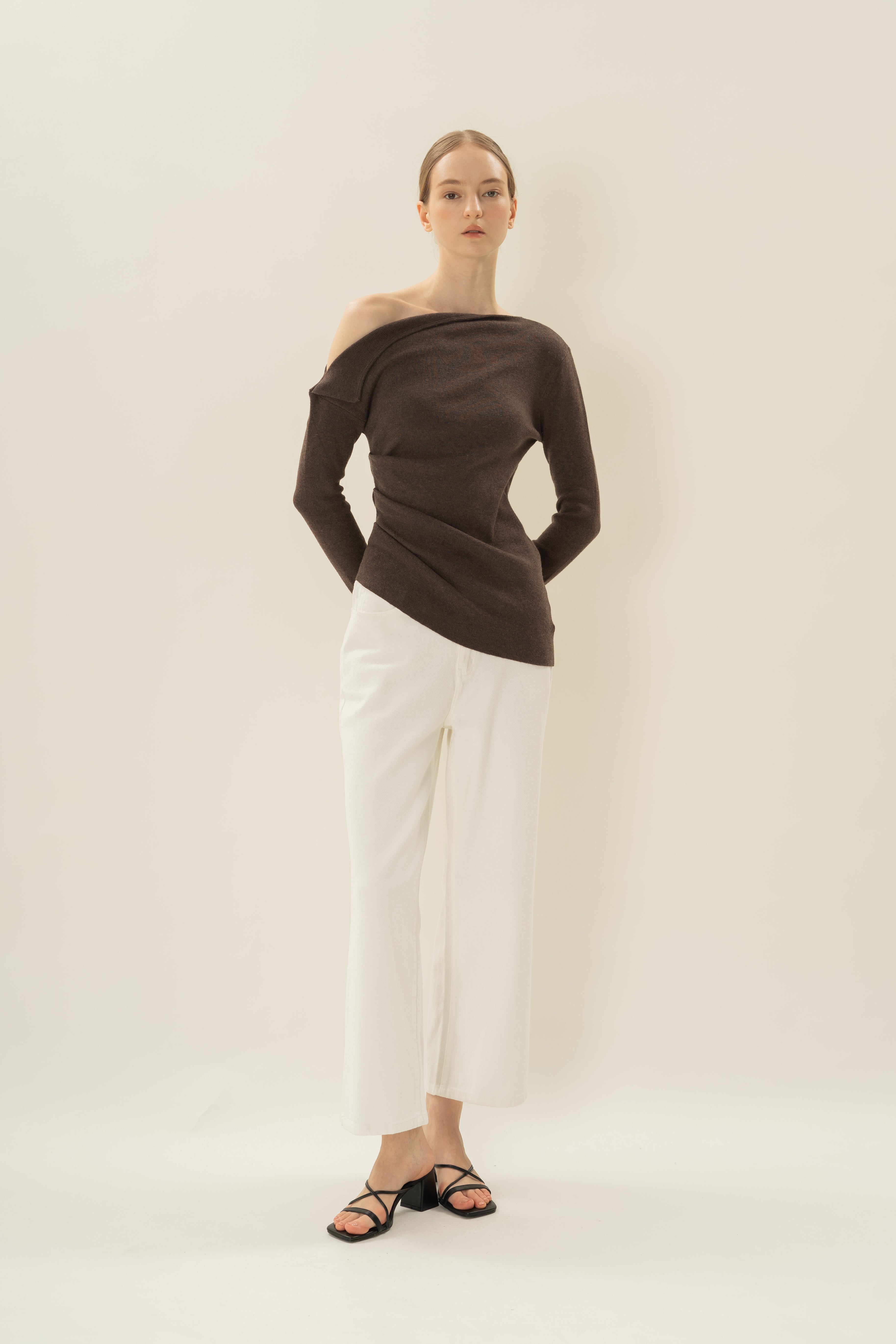Foldover Neckline Long Sleeve Knit Top in Umber