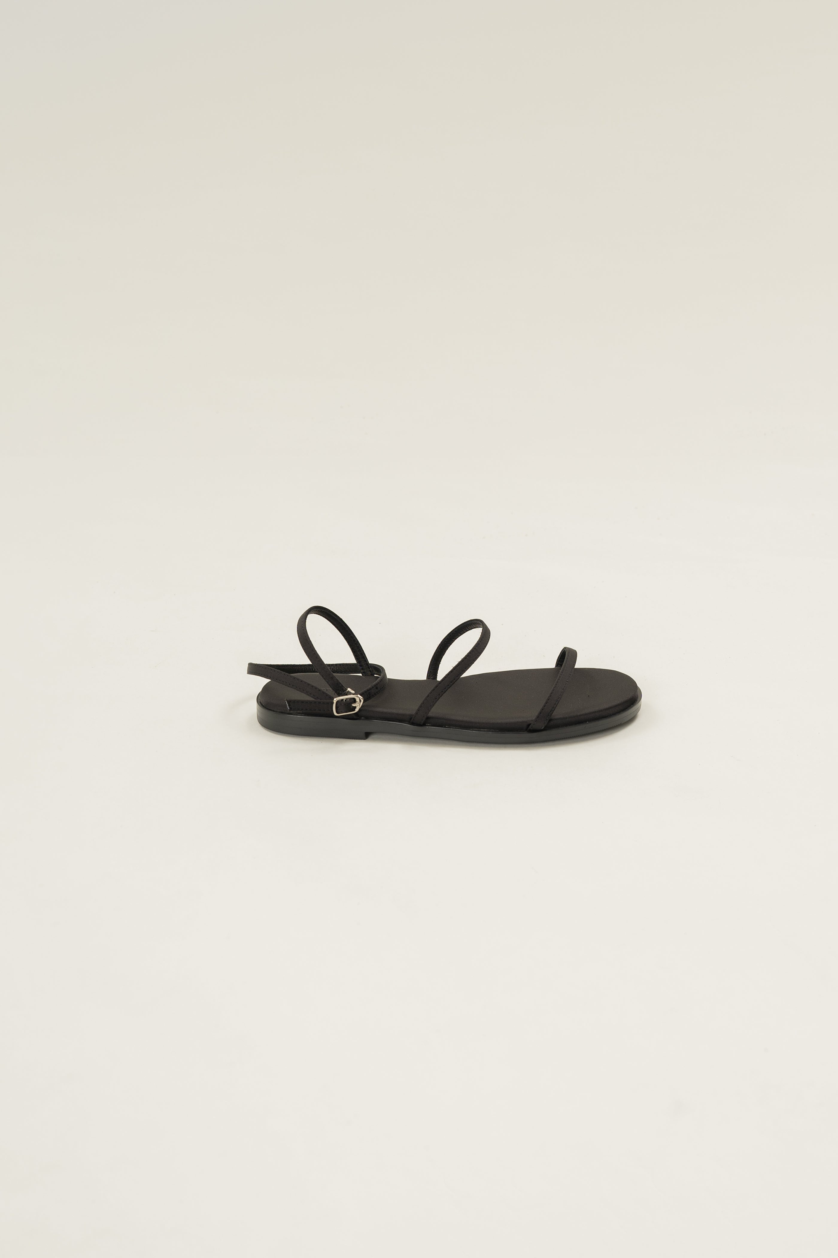 Lyla Sandals in Black