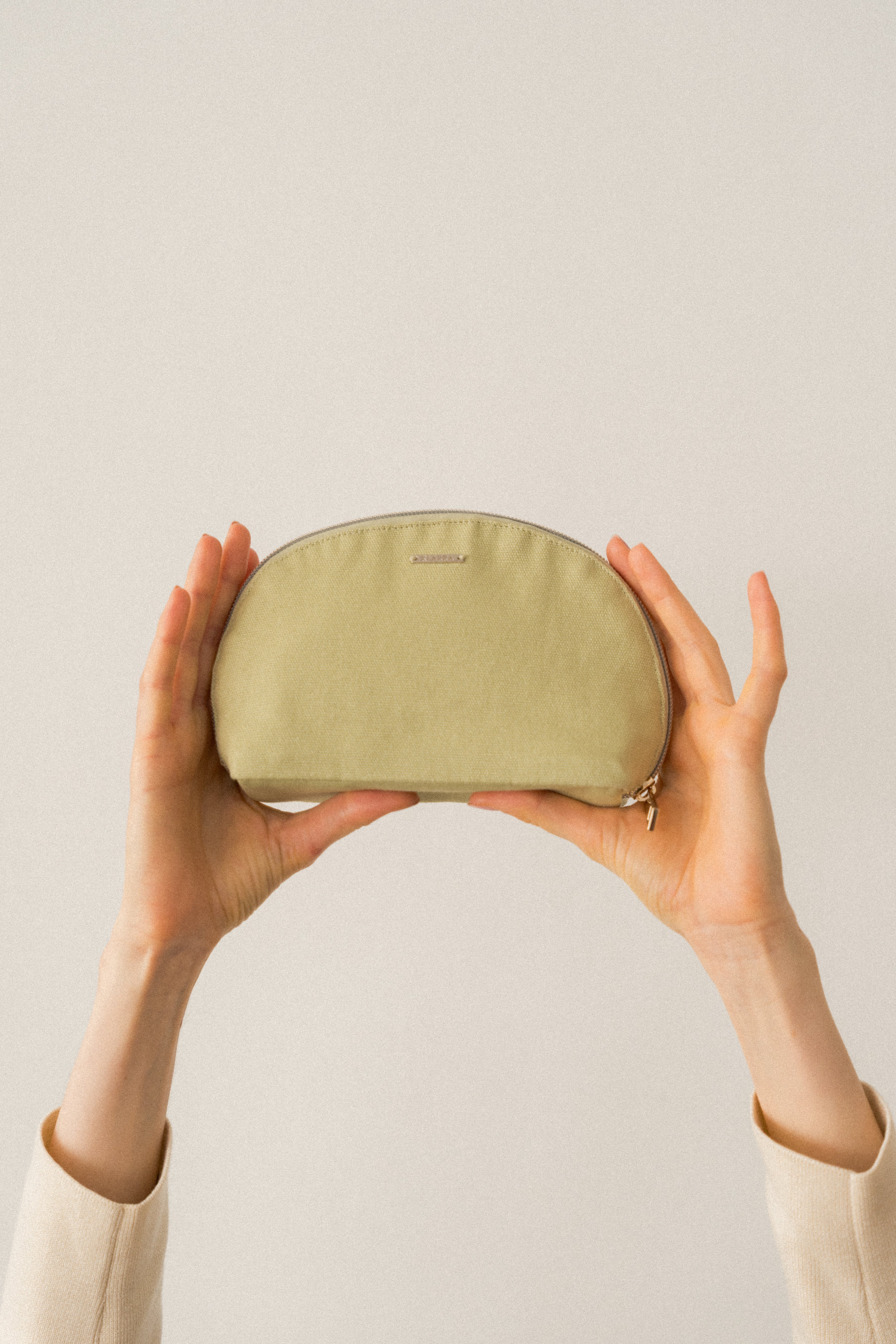 Round Pouch in Sage
