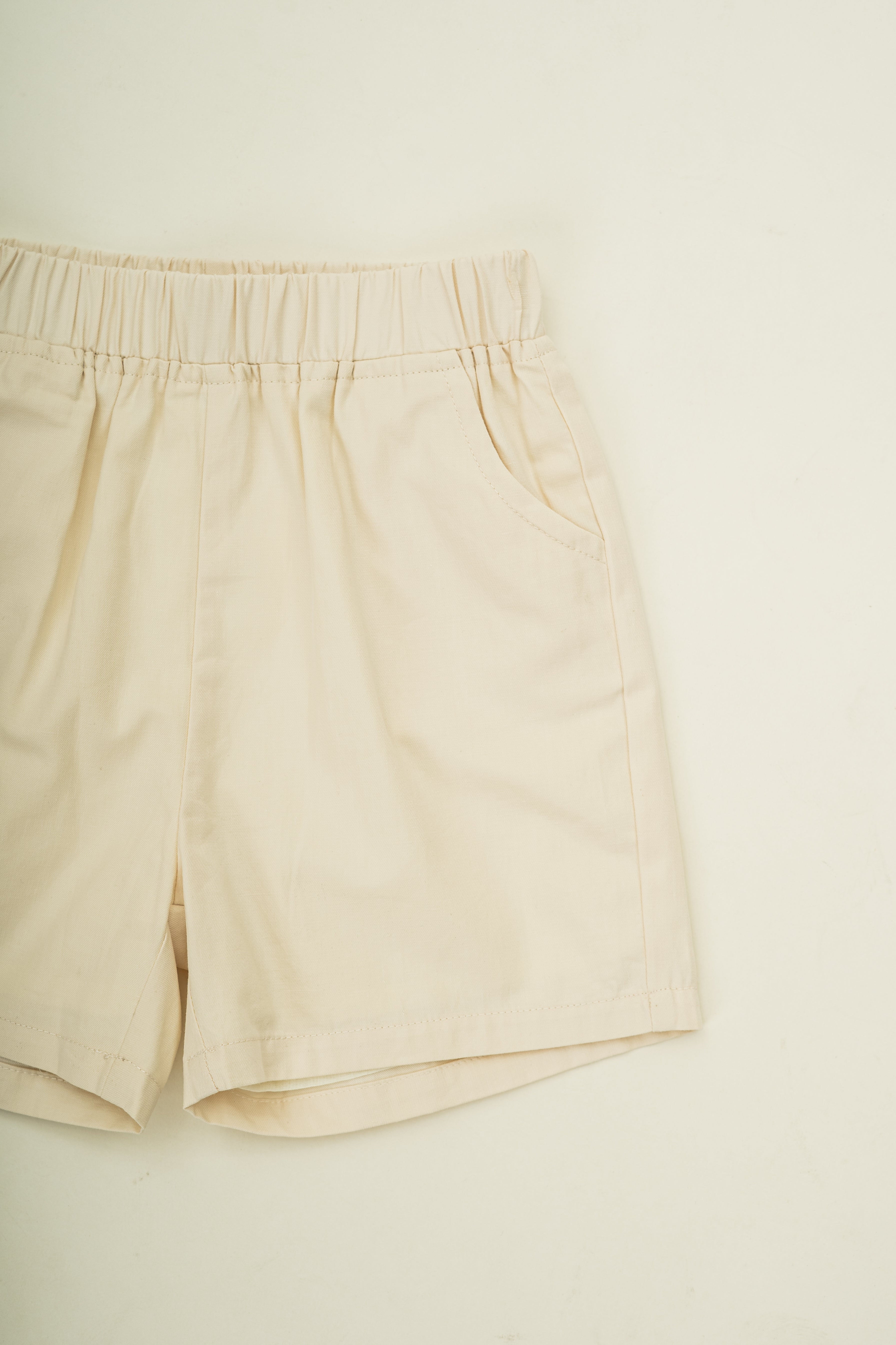 Mini Straight Cut Shorts in Natural