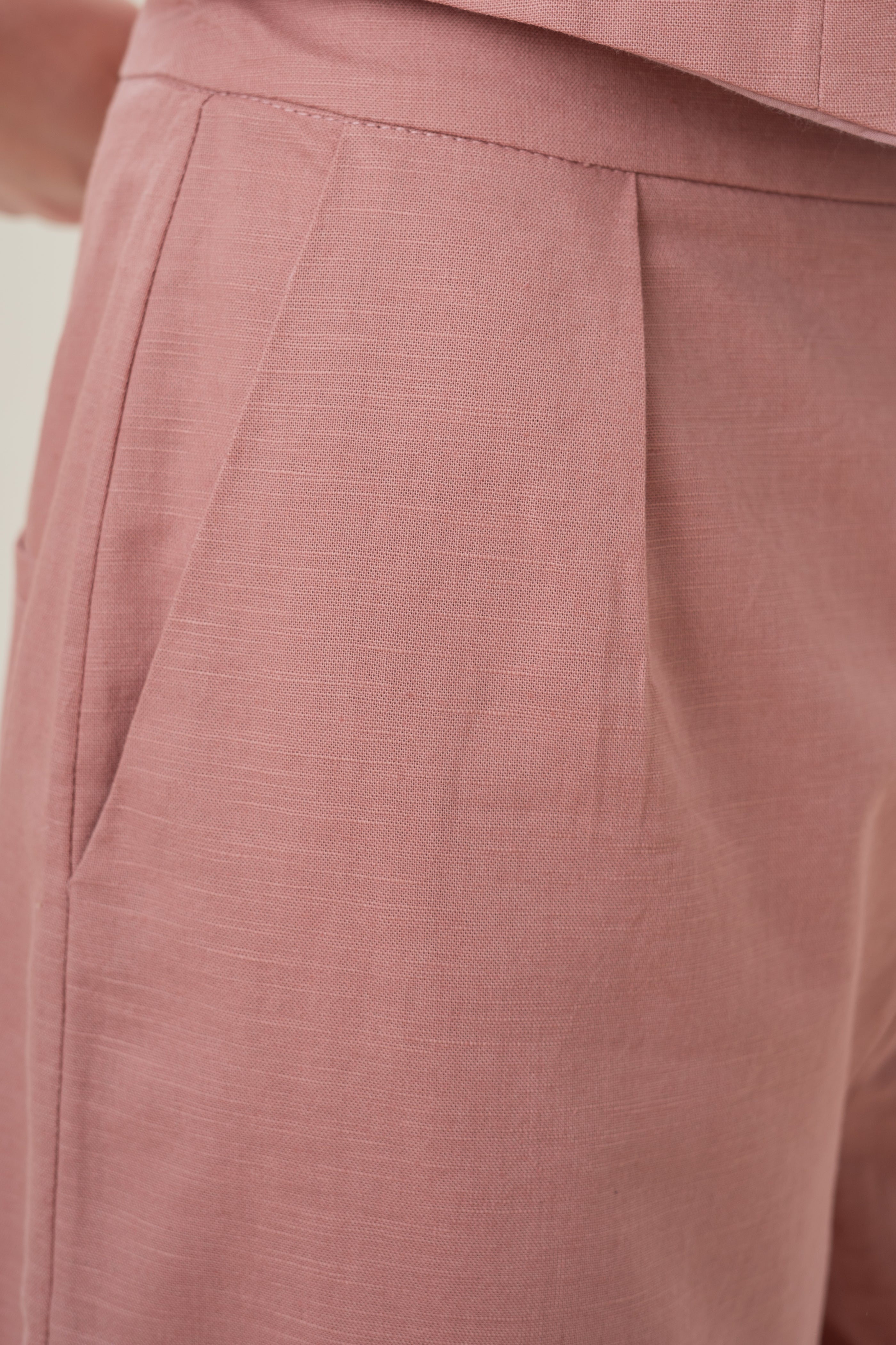 Textured Linen Pleated Trouser in Tea Rose