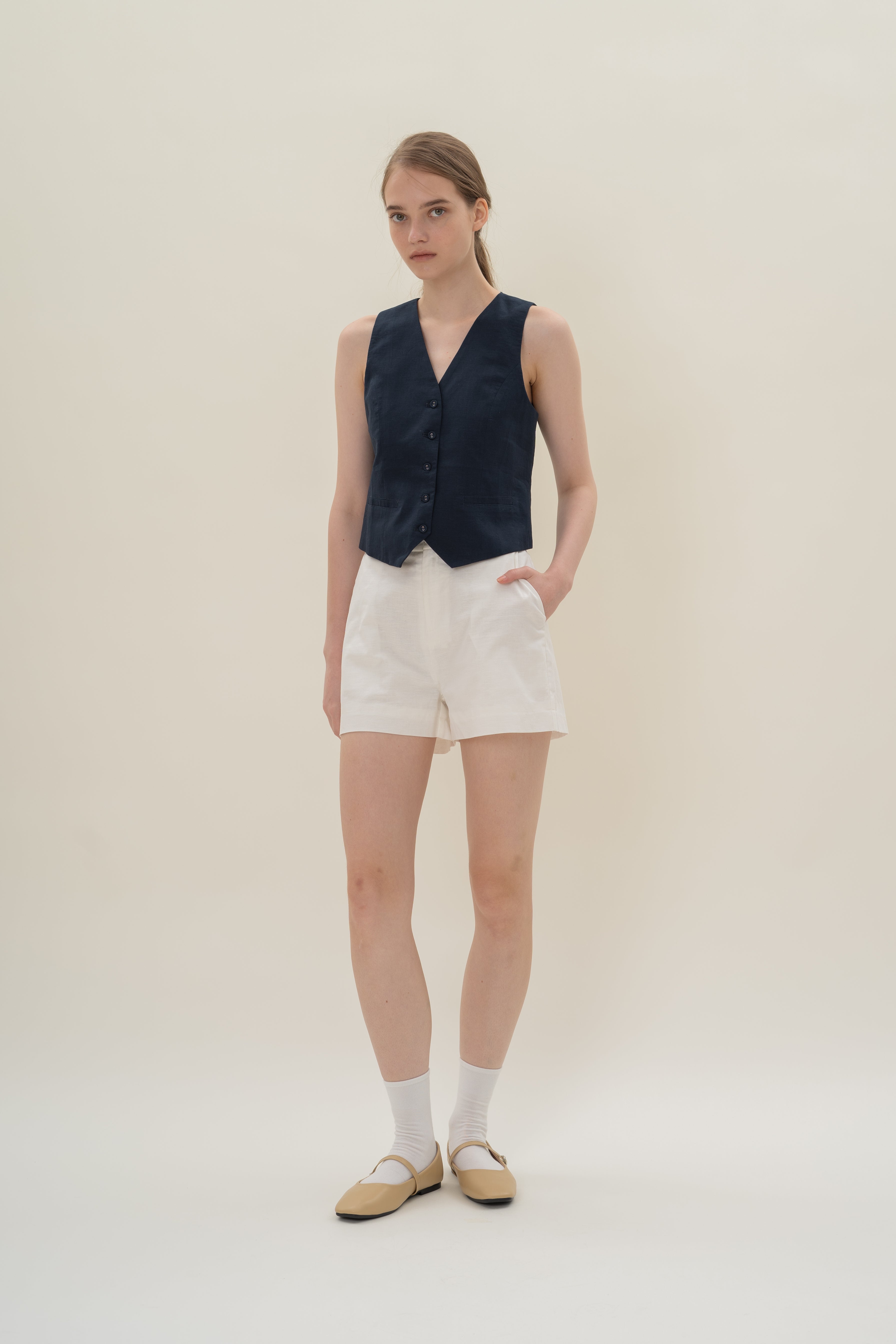 Relaxed Textured Linen Shorts in White