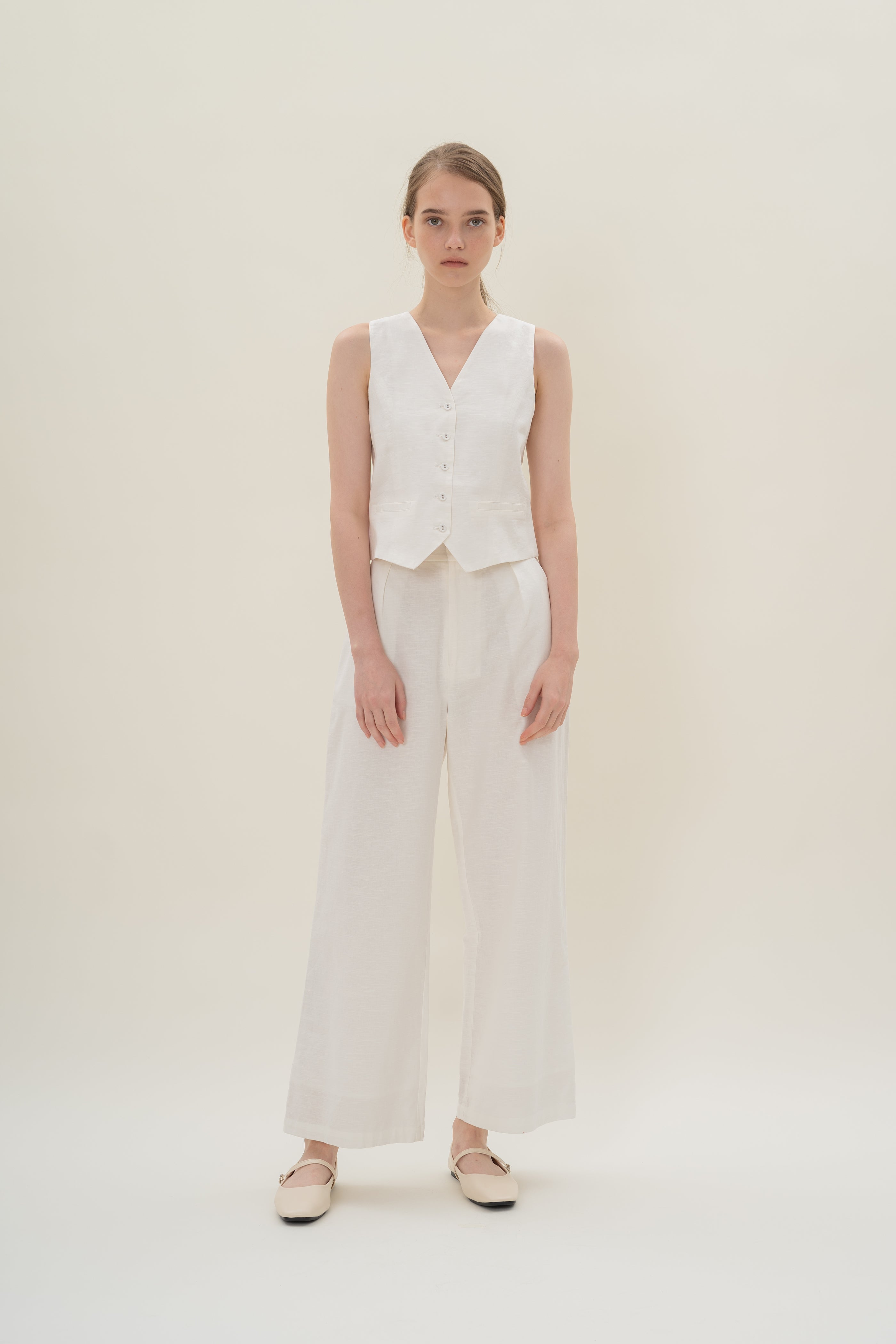 Textured Linen Pleated Trouser in White