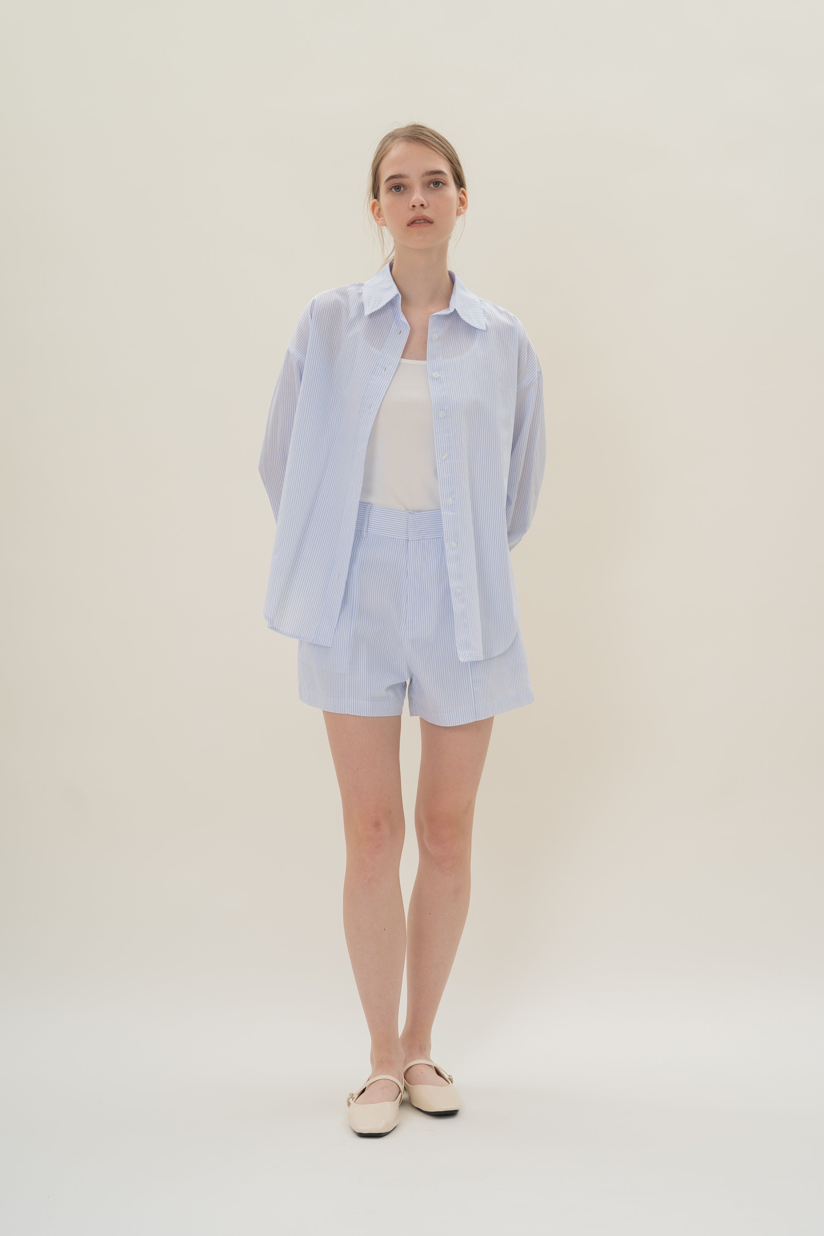 Studios Shirt in White Blue Stripes