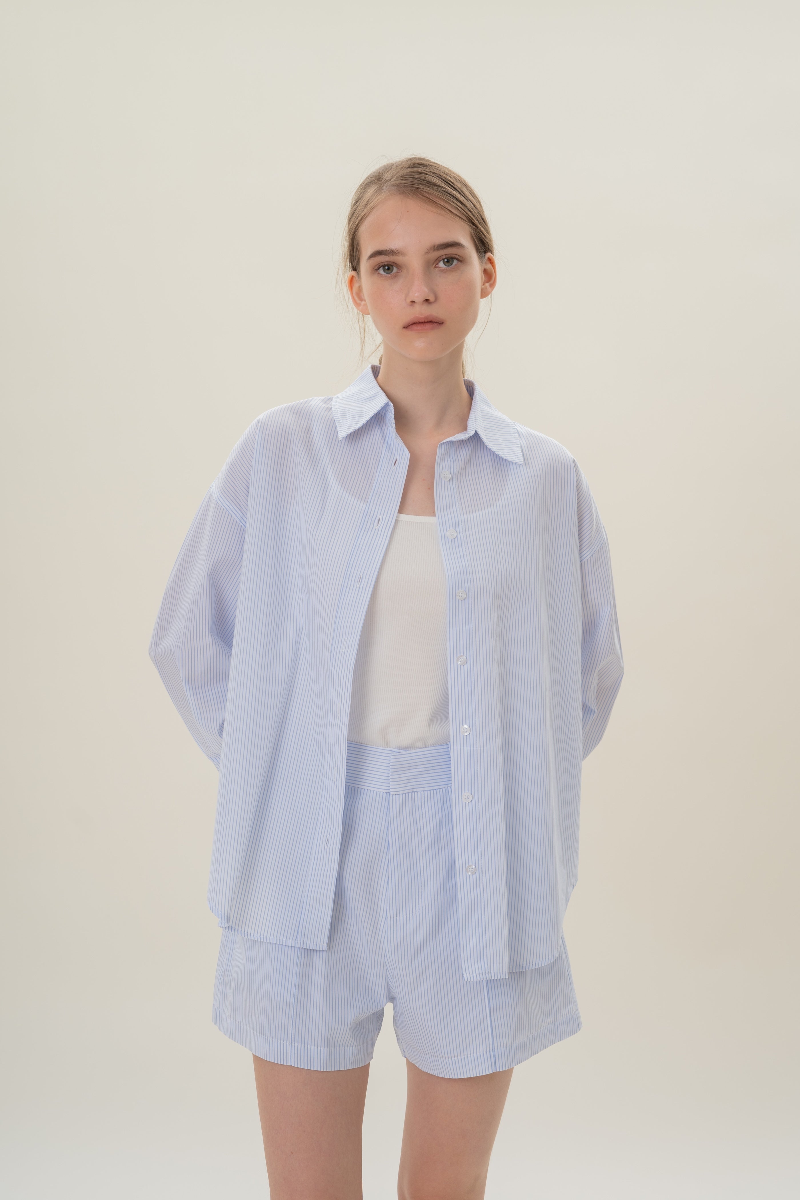 Studios Shirt in White Blue Stripes