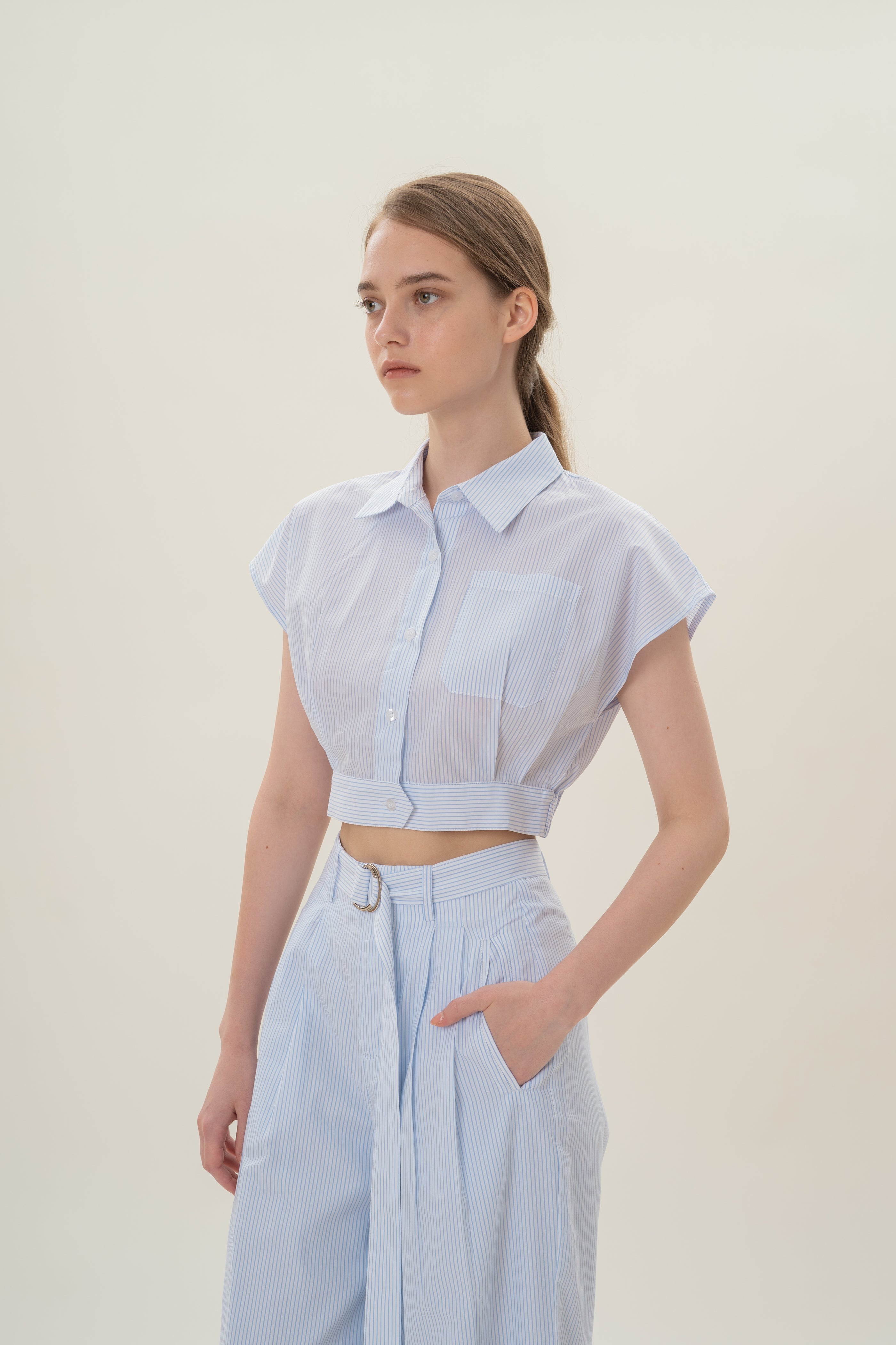 Cap-Sleeve Box Cropped Shirt in White Blue Stripes