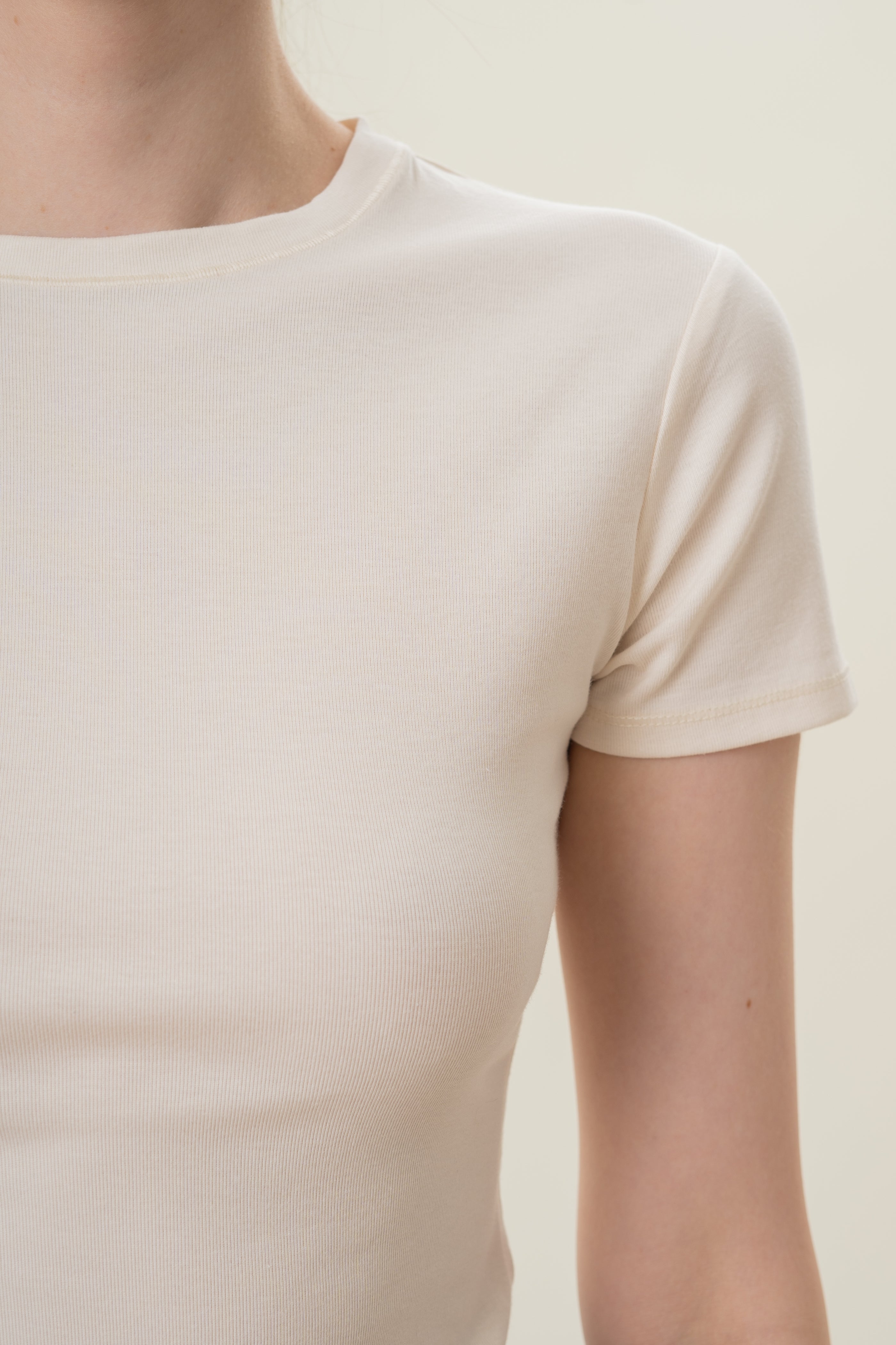 Stretch Cotton Tee in Milk