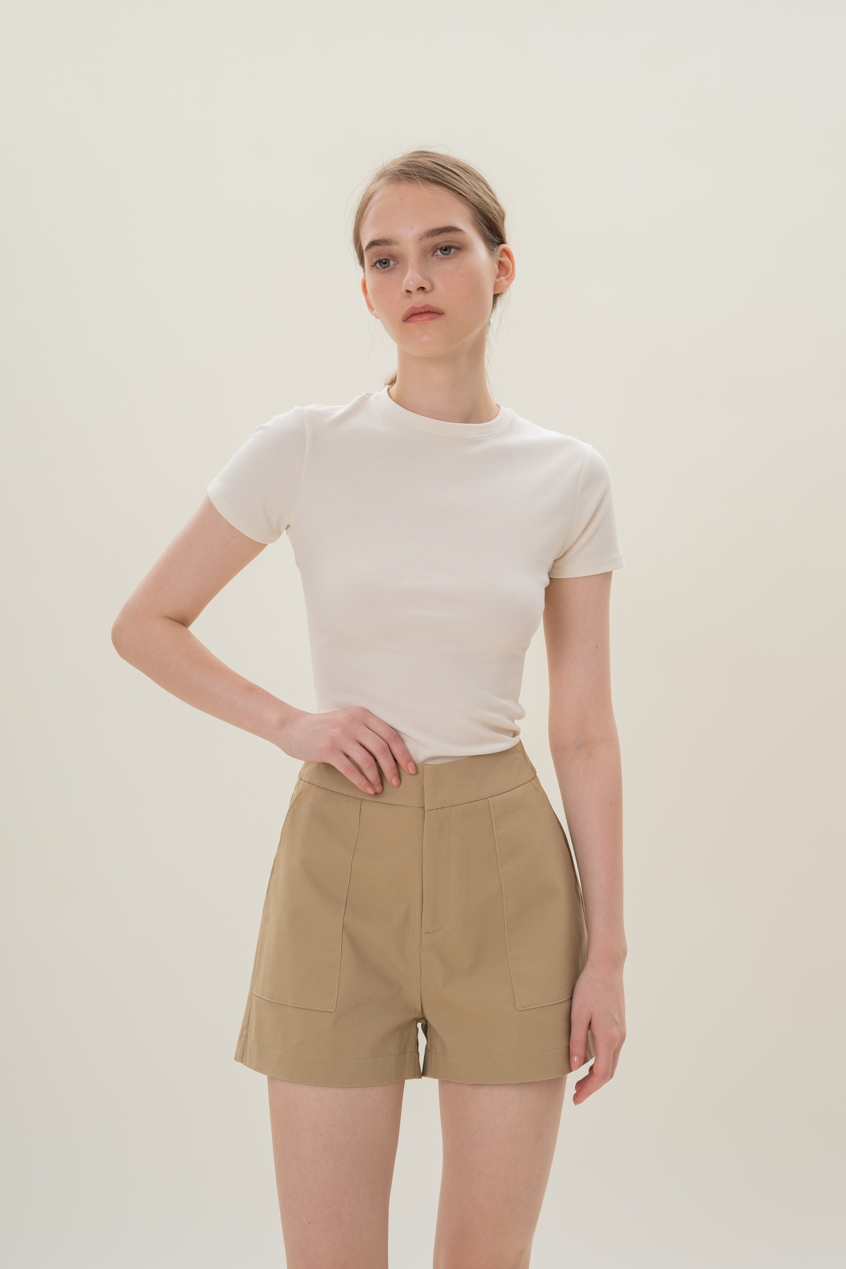 Box Shorts in Sand