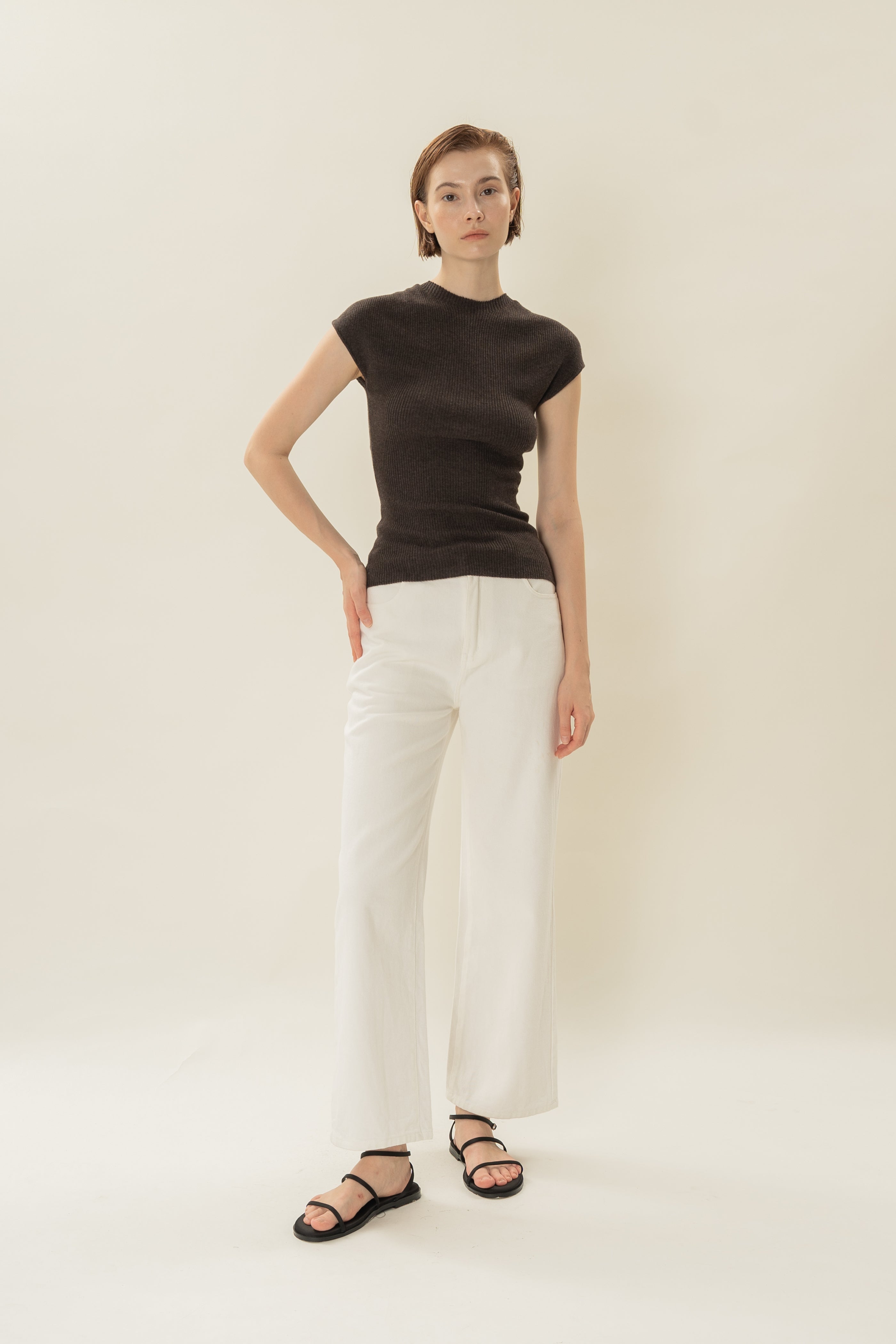 Stretch Knit Cap-Sleeve Top in Umber