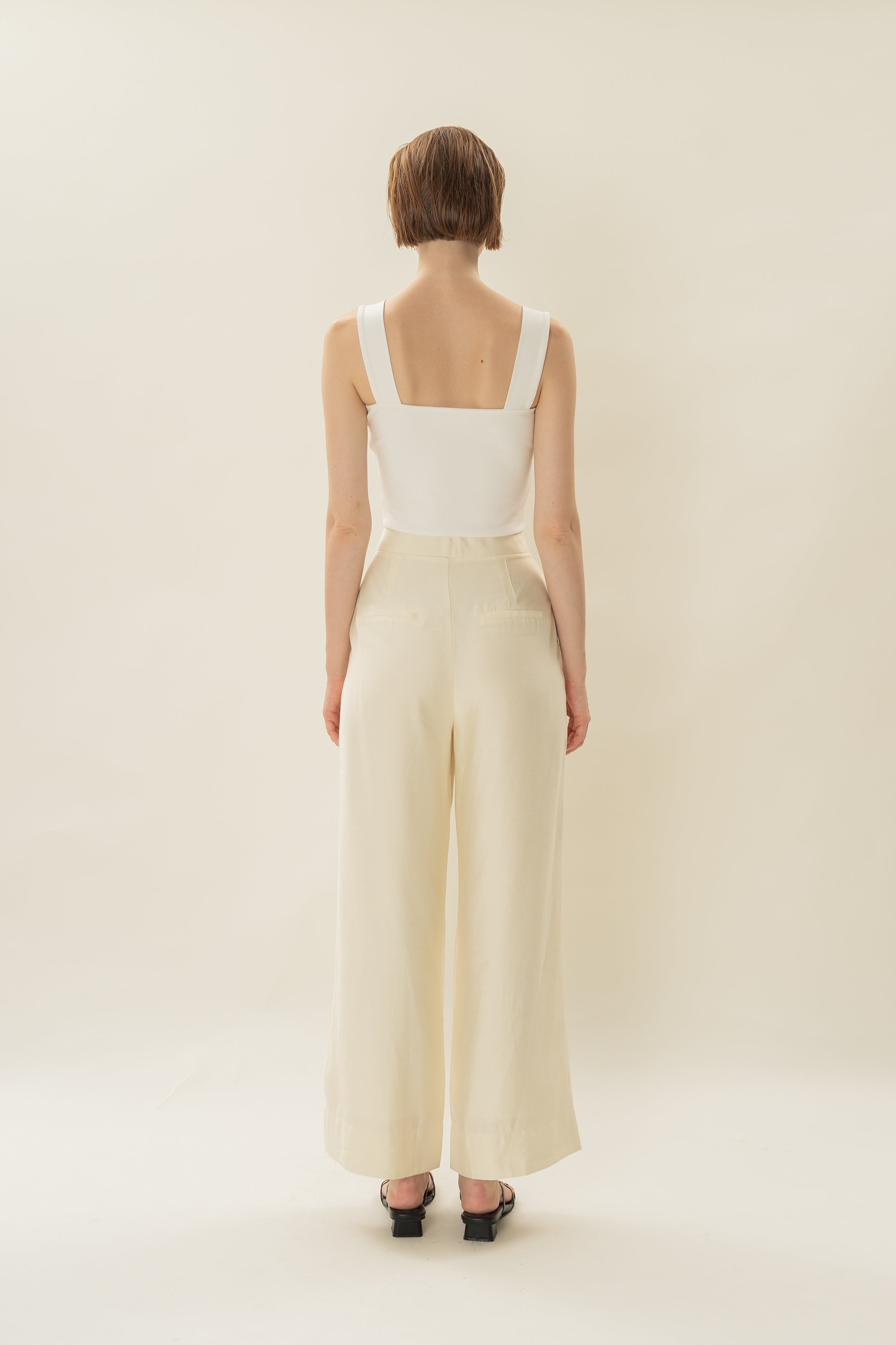 Classic Pleated Trousers in Natural