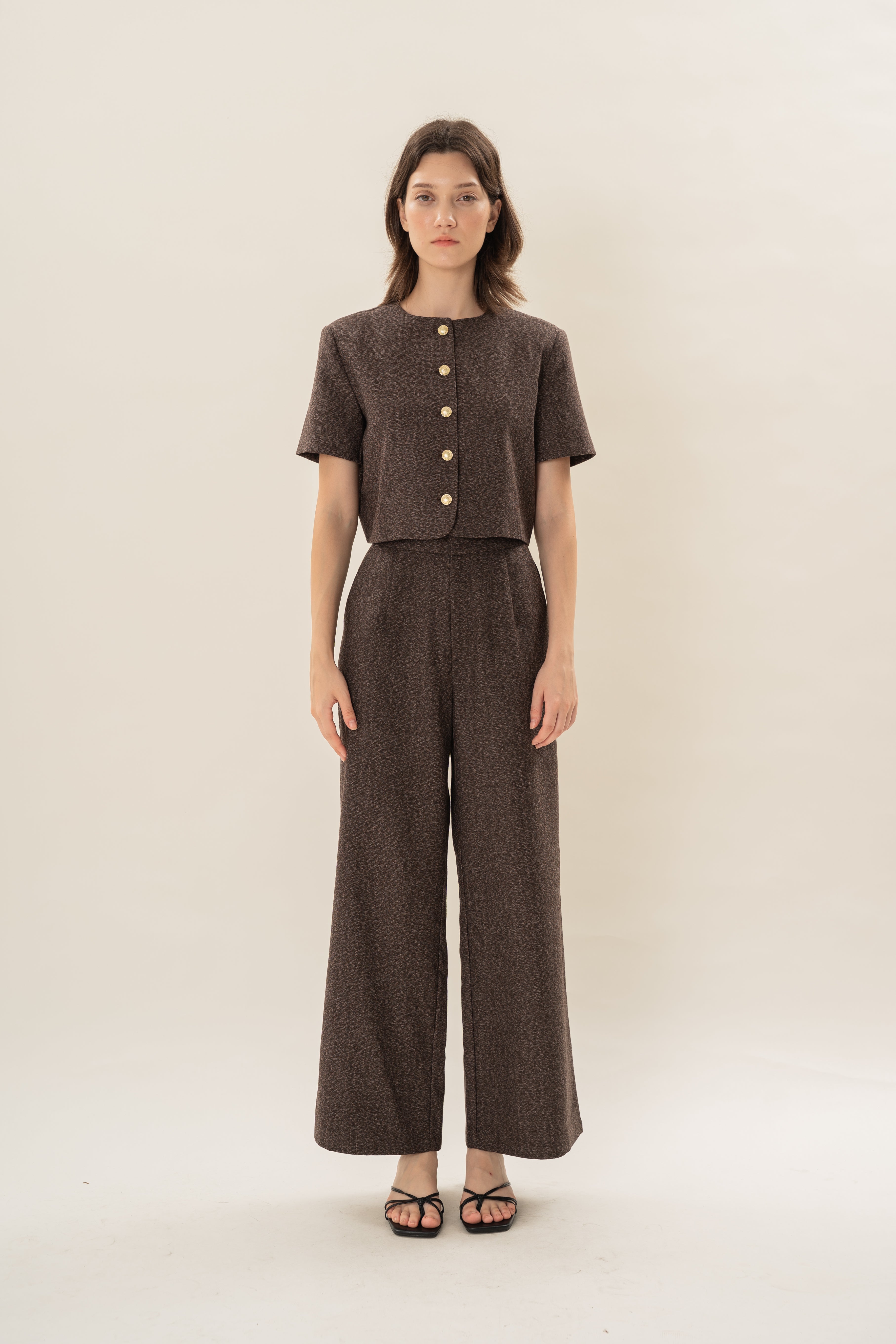 Textured Collarless Short Sleeved Jacket in Umber