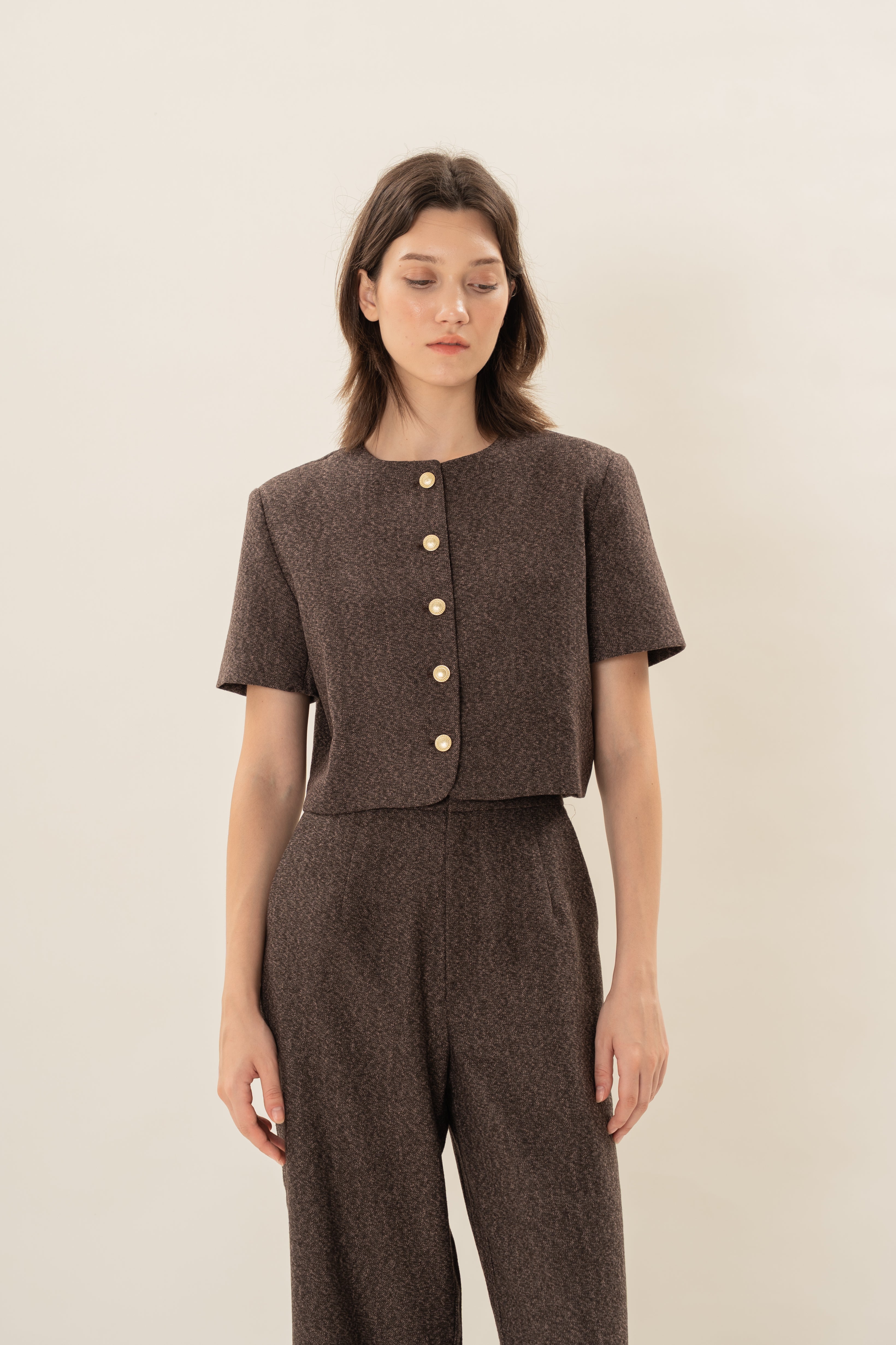 Textured Collarless Short Sleeved Jacket in Umber