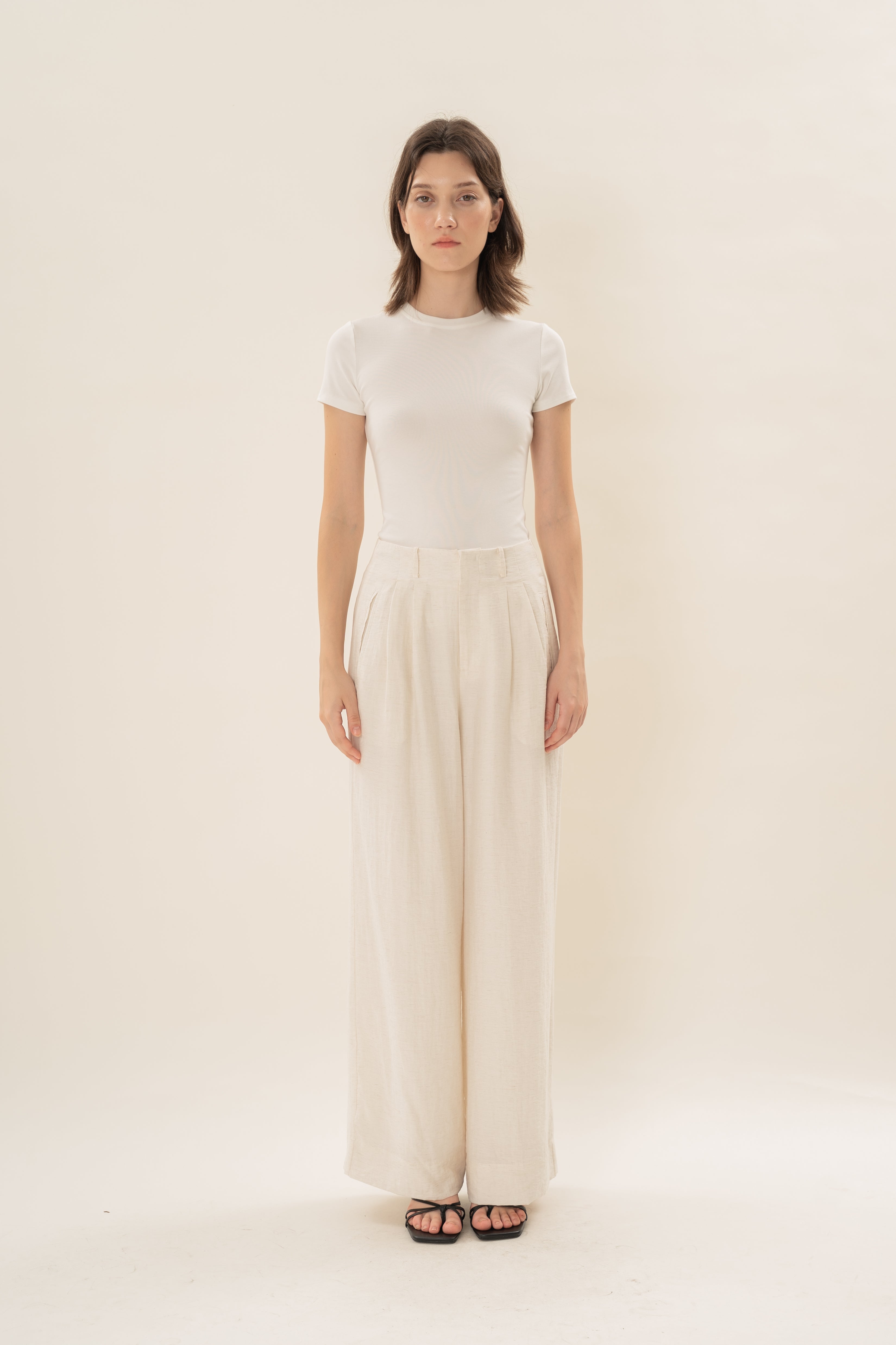Relaxed Wide Leg Pants in Natural