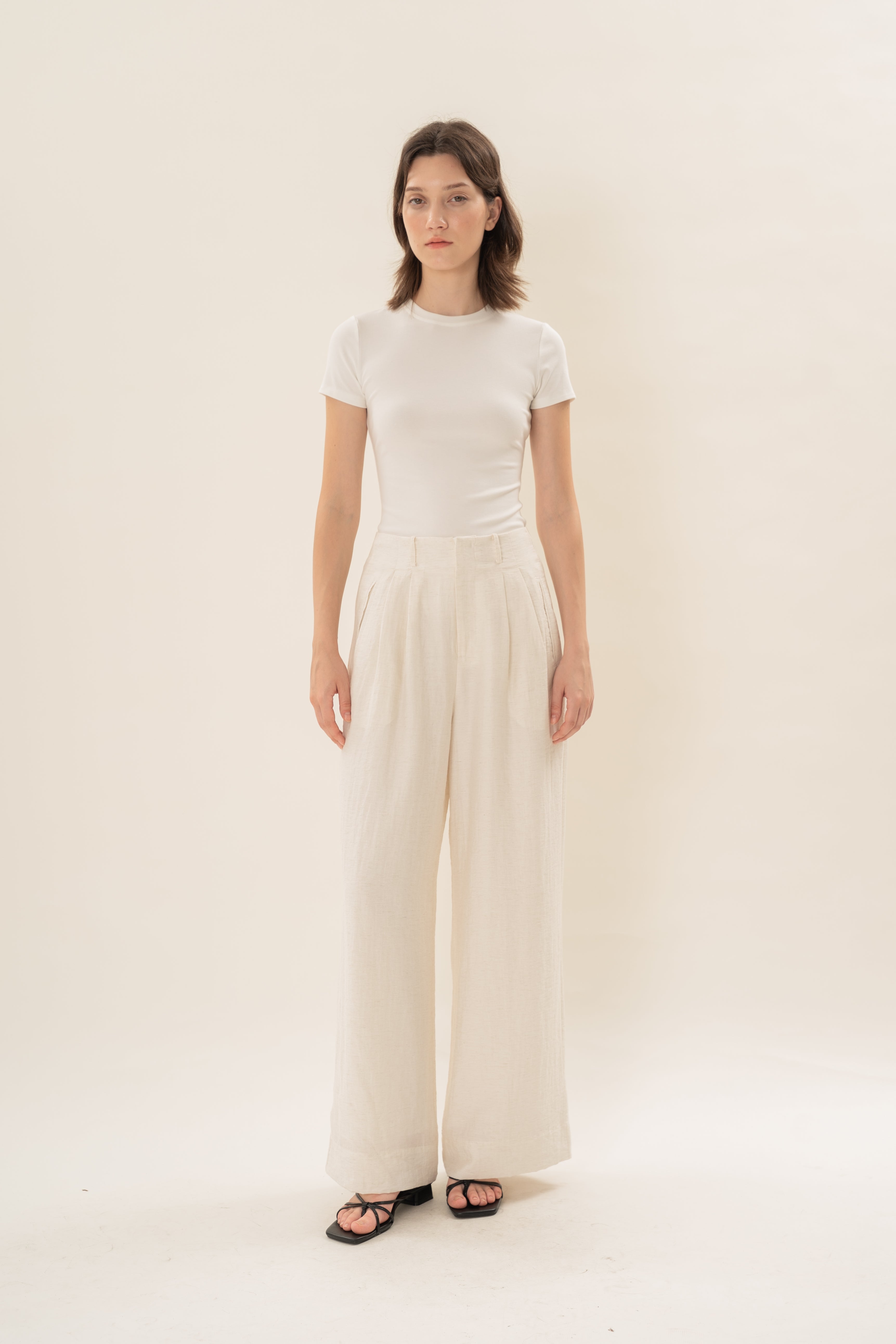 Relaxed Wide Leg Pants in Natural