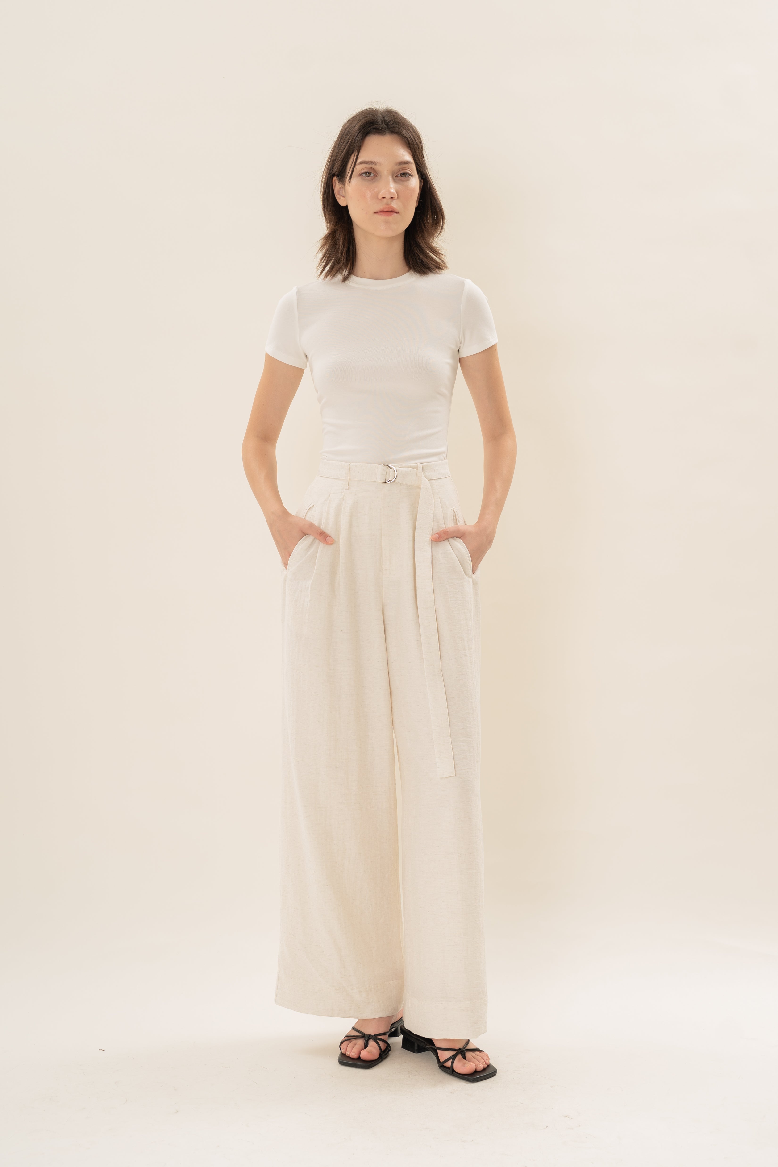 Relaxed Wide Leg Pants in Natural
