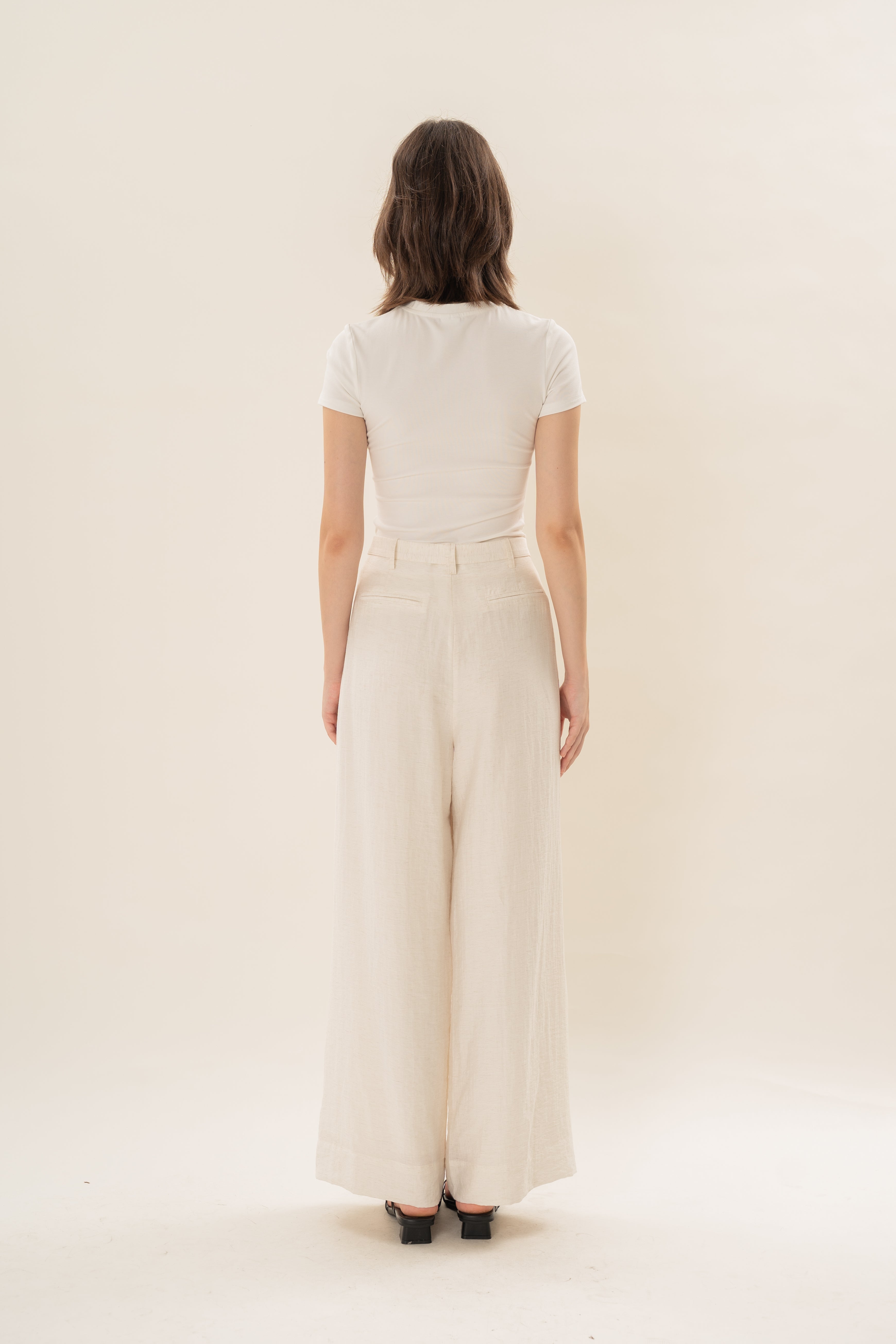 Relaxed Wide Leg Pants in Natural