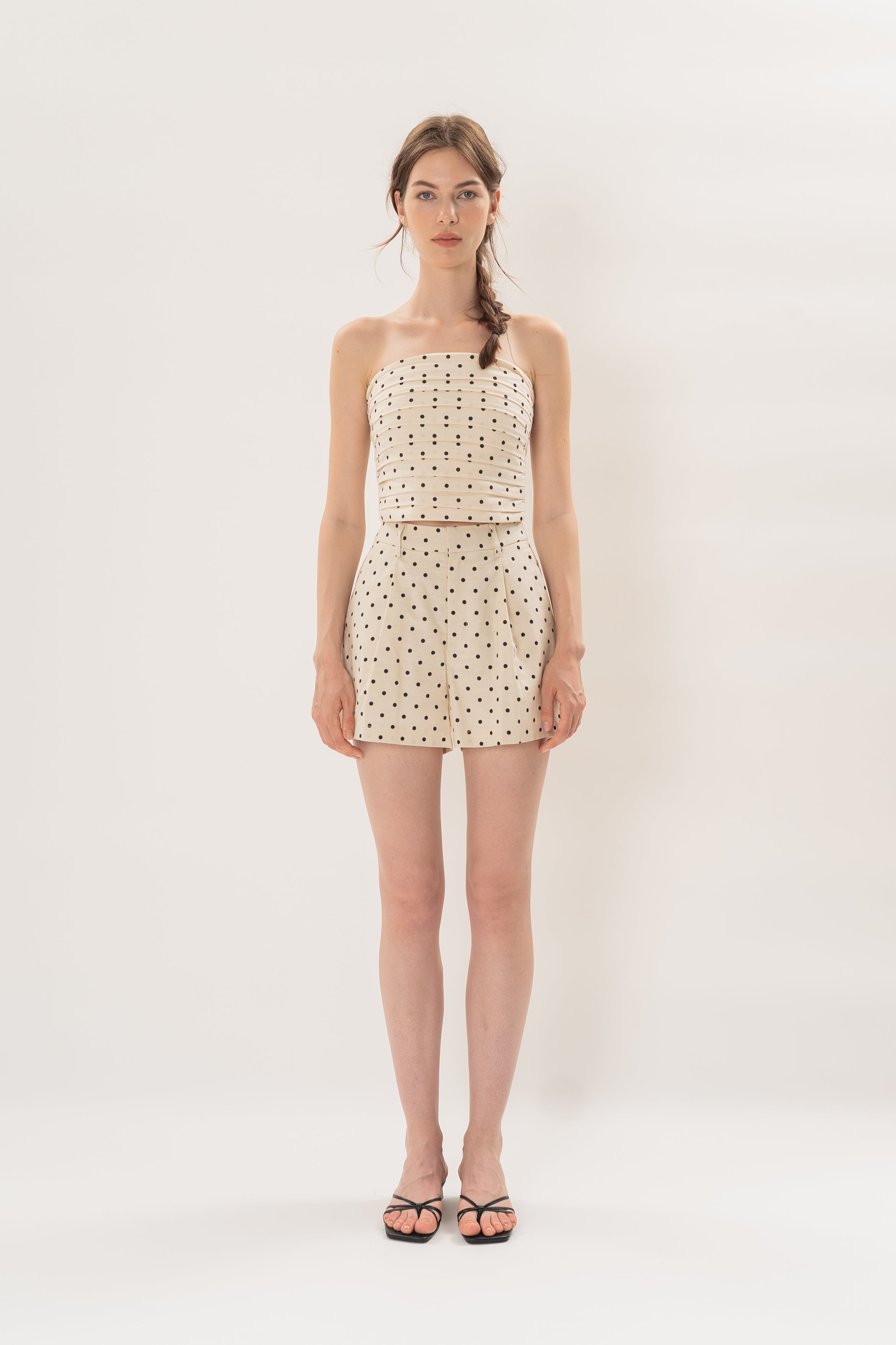 Volume Pleated Shorts in Noir Dot