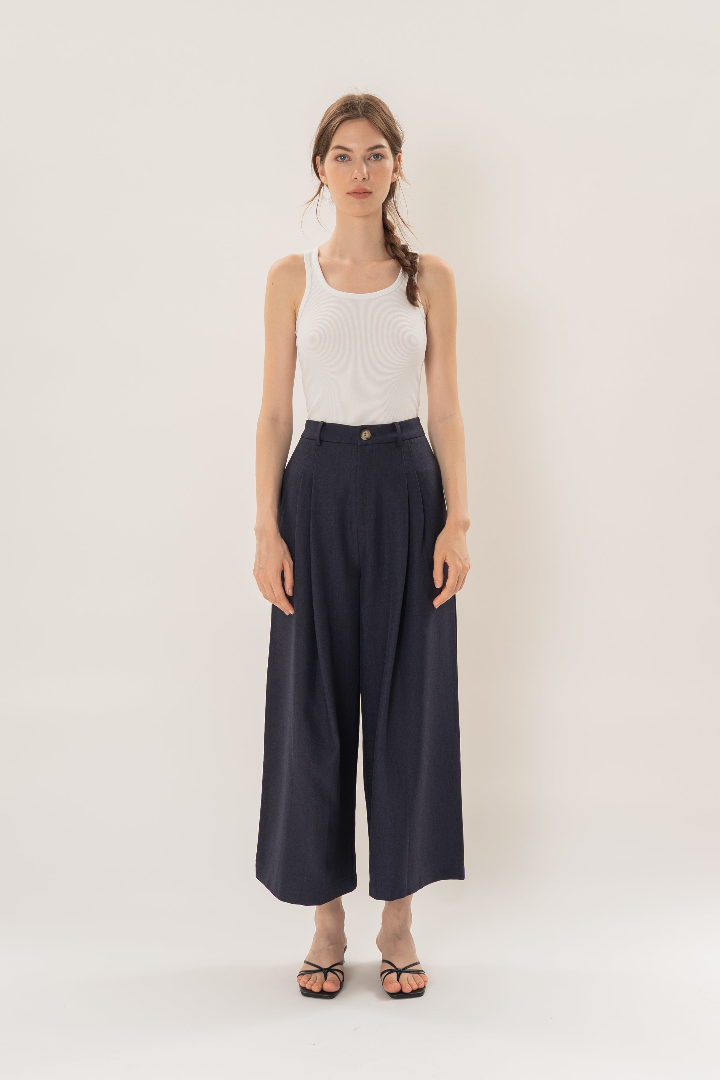 Petite Linear Pleat Wide-Leg Trousers in Dark Navy