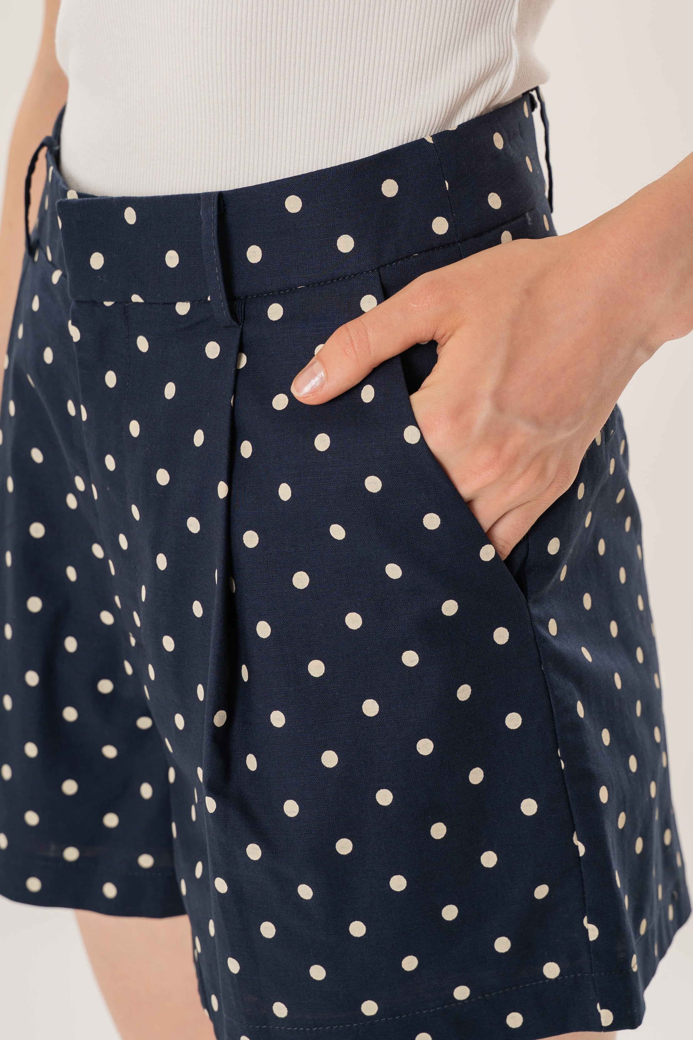 Volume Pleated Shorts in Ivory Dot