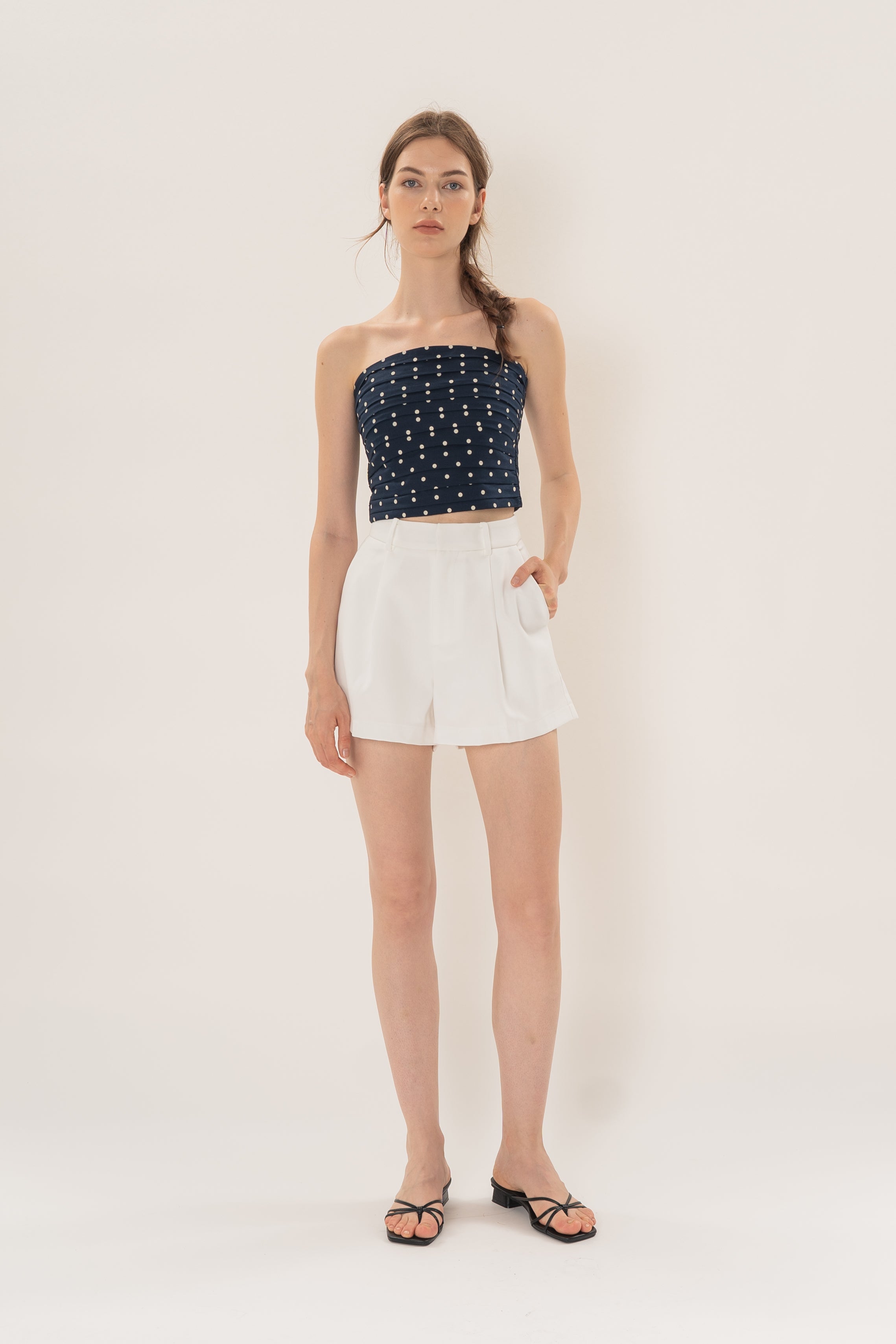 Volume Pleated Shorts in White