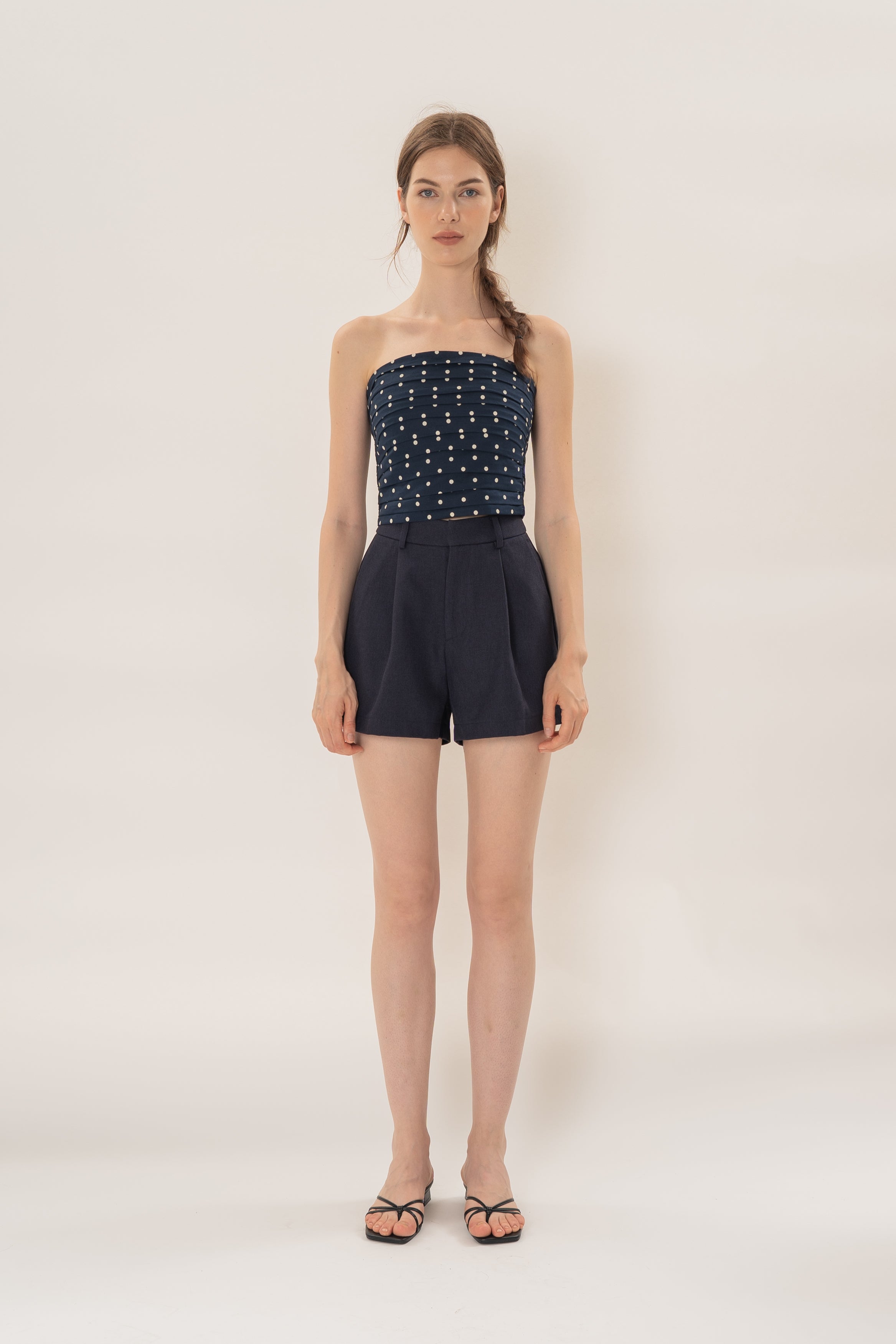 Volume Pleated Shorts in Dark Navy
