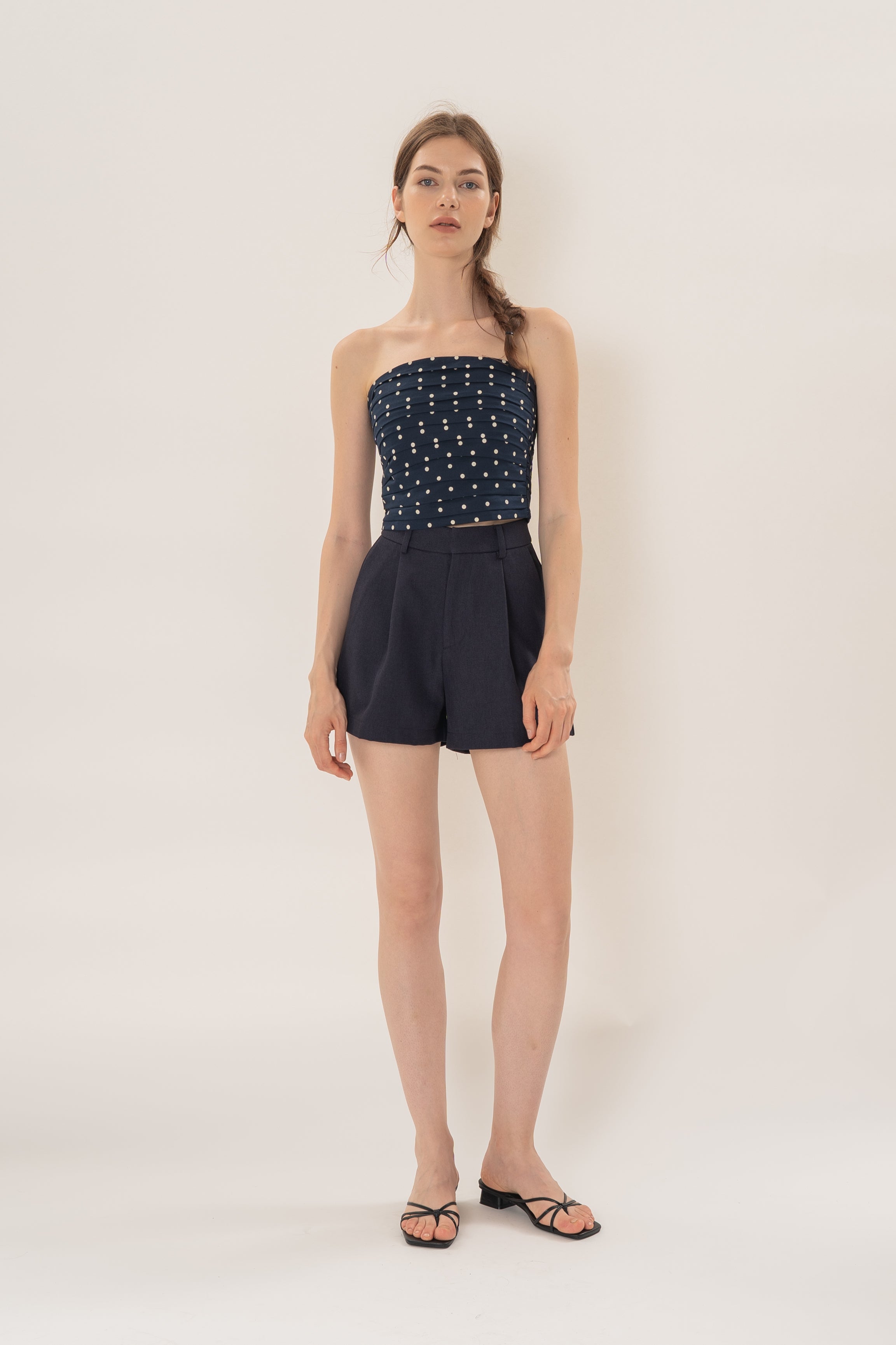 Volume Pleated Shorts in Dark Navy