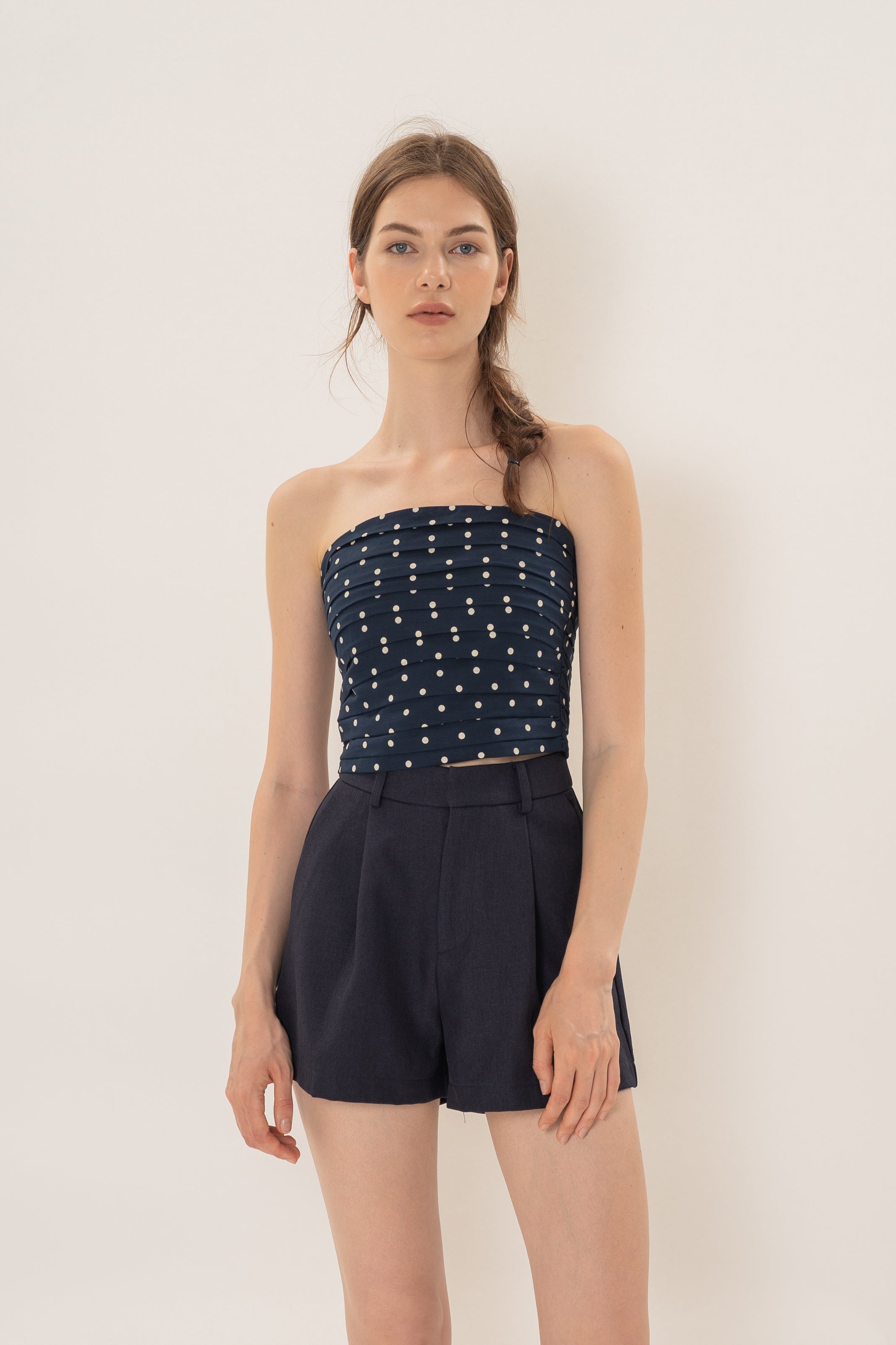 Volume Pleated Shorts in Dark Navy