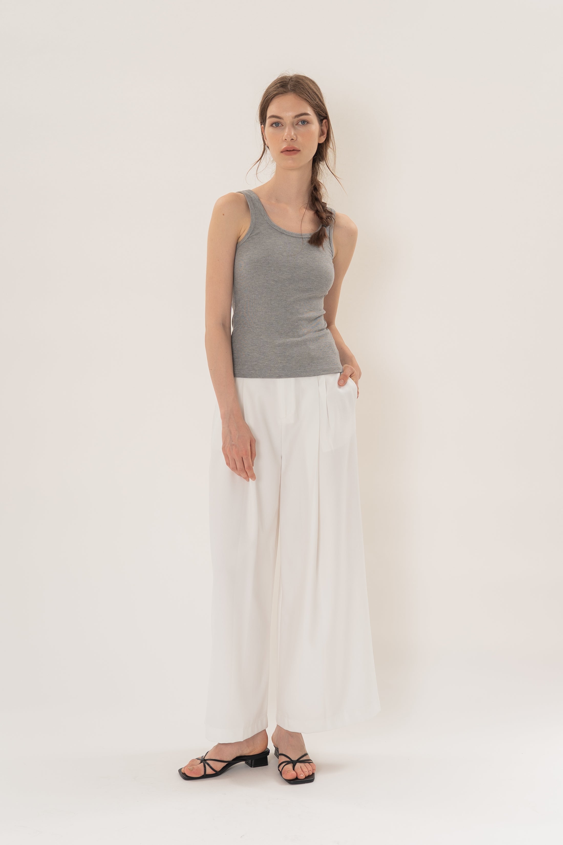 Scoop Neck Tank Top in Heather Grey