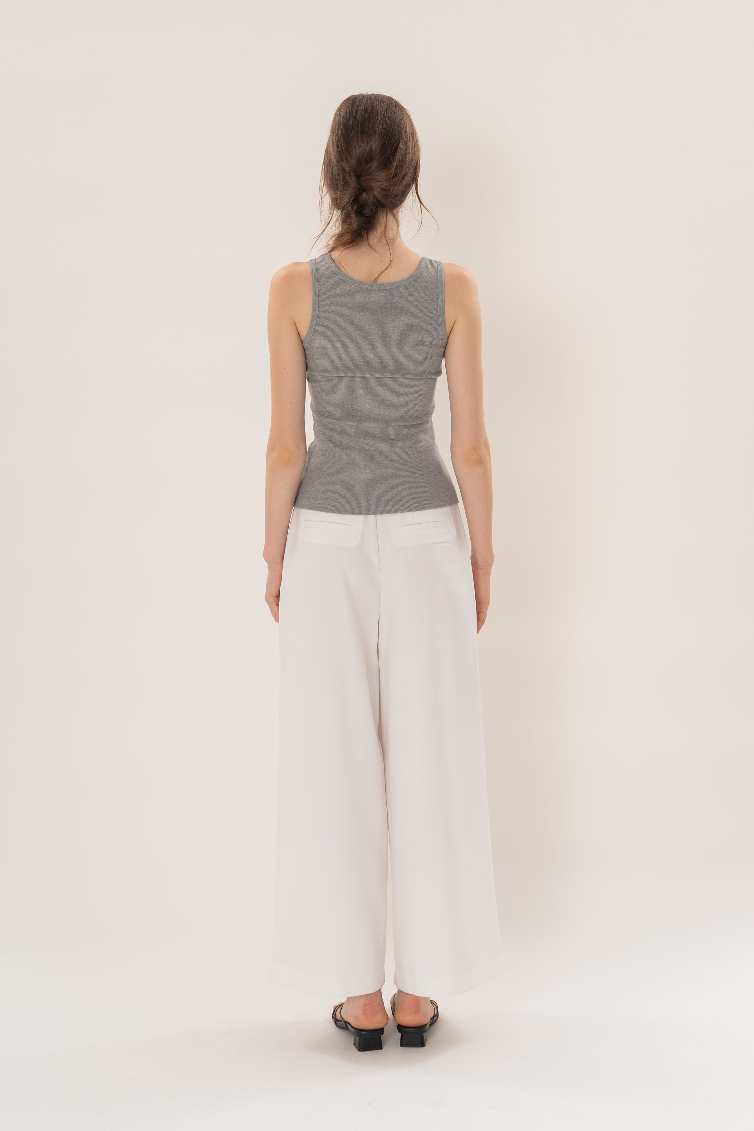 Scoop Neck Tank Top in Heather Grey