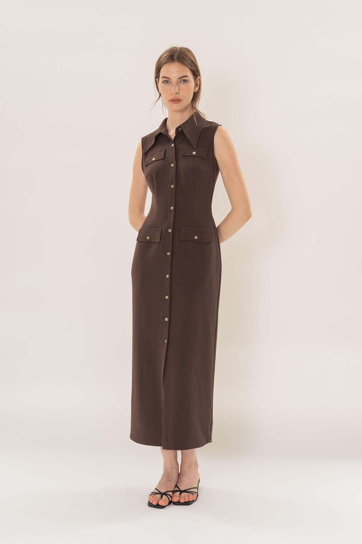 Collared Sleeveless Column Dress in Umber