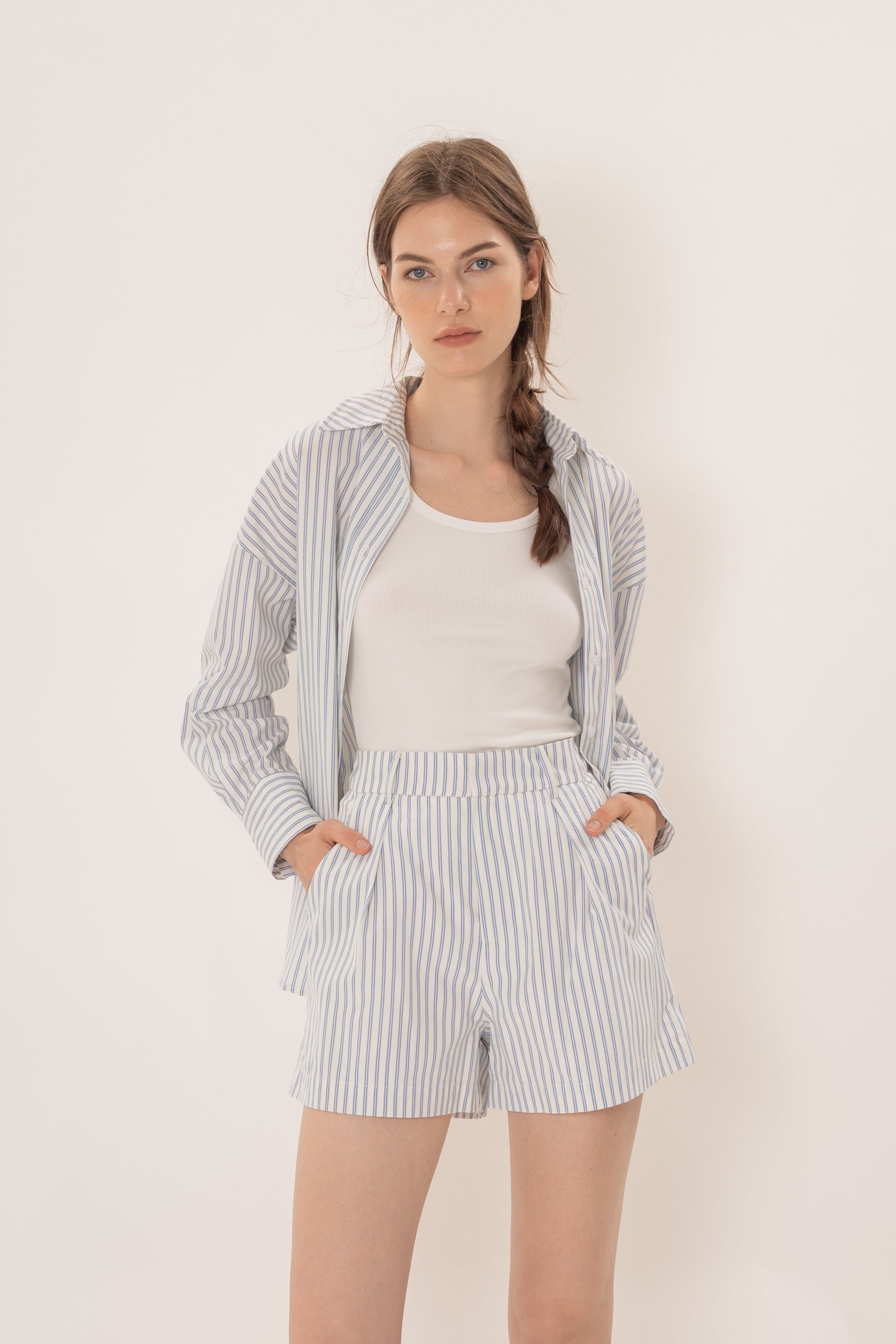 Long Sleeved Shirt in Coast Blue Stripe