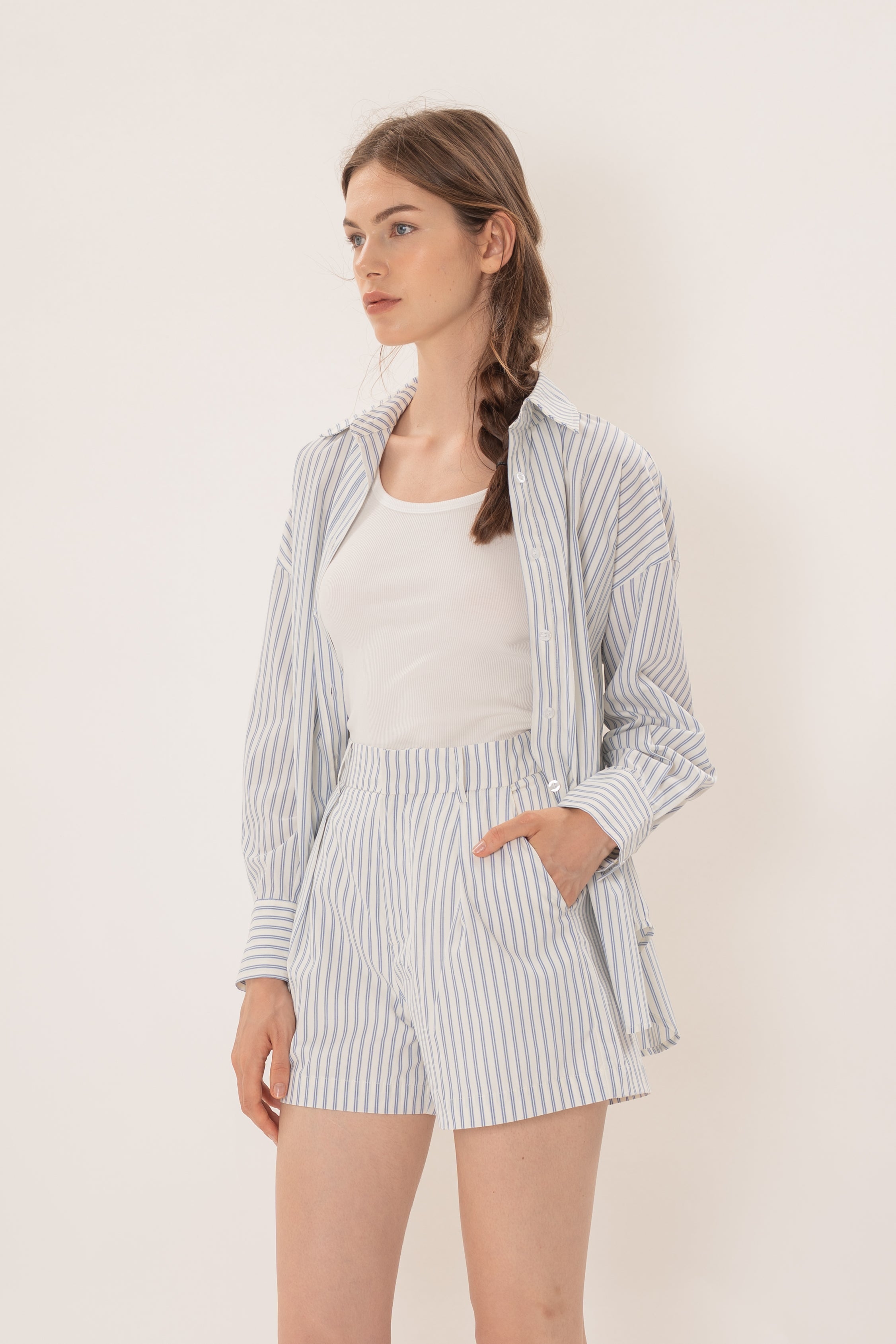 Long Sleeved Shirt in Coast Blue Stripe