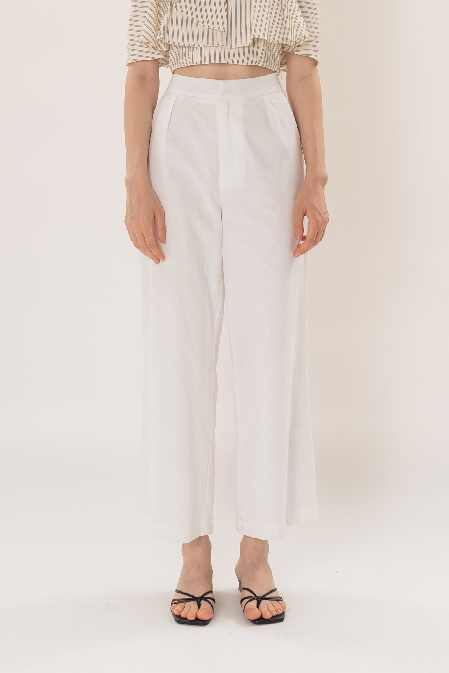 Textured Linen Pleated Trousers in White