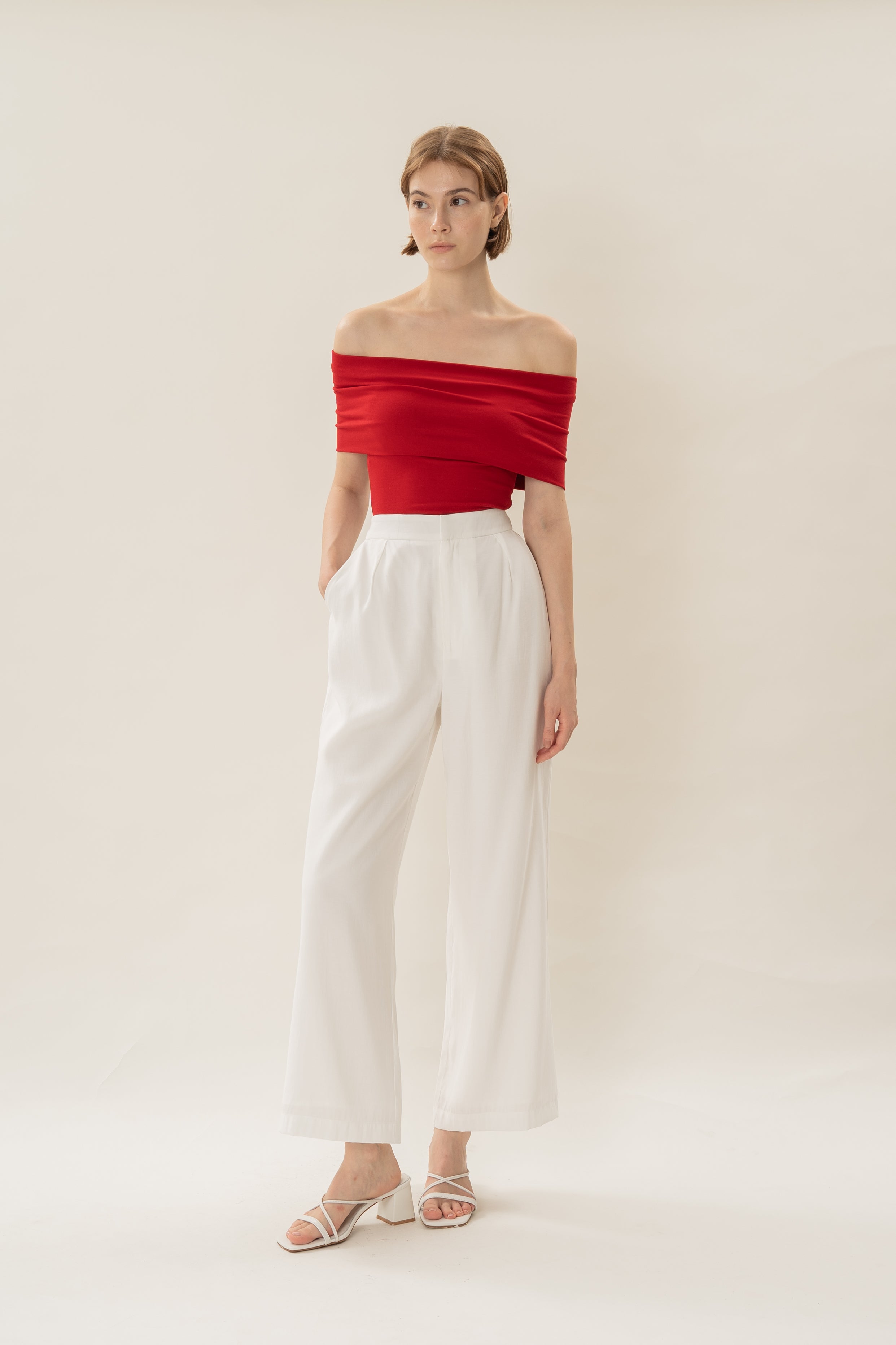 Classic Pleated Trousers in White