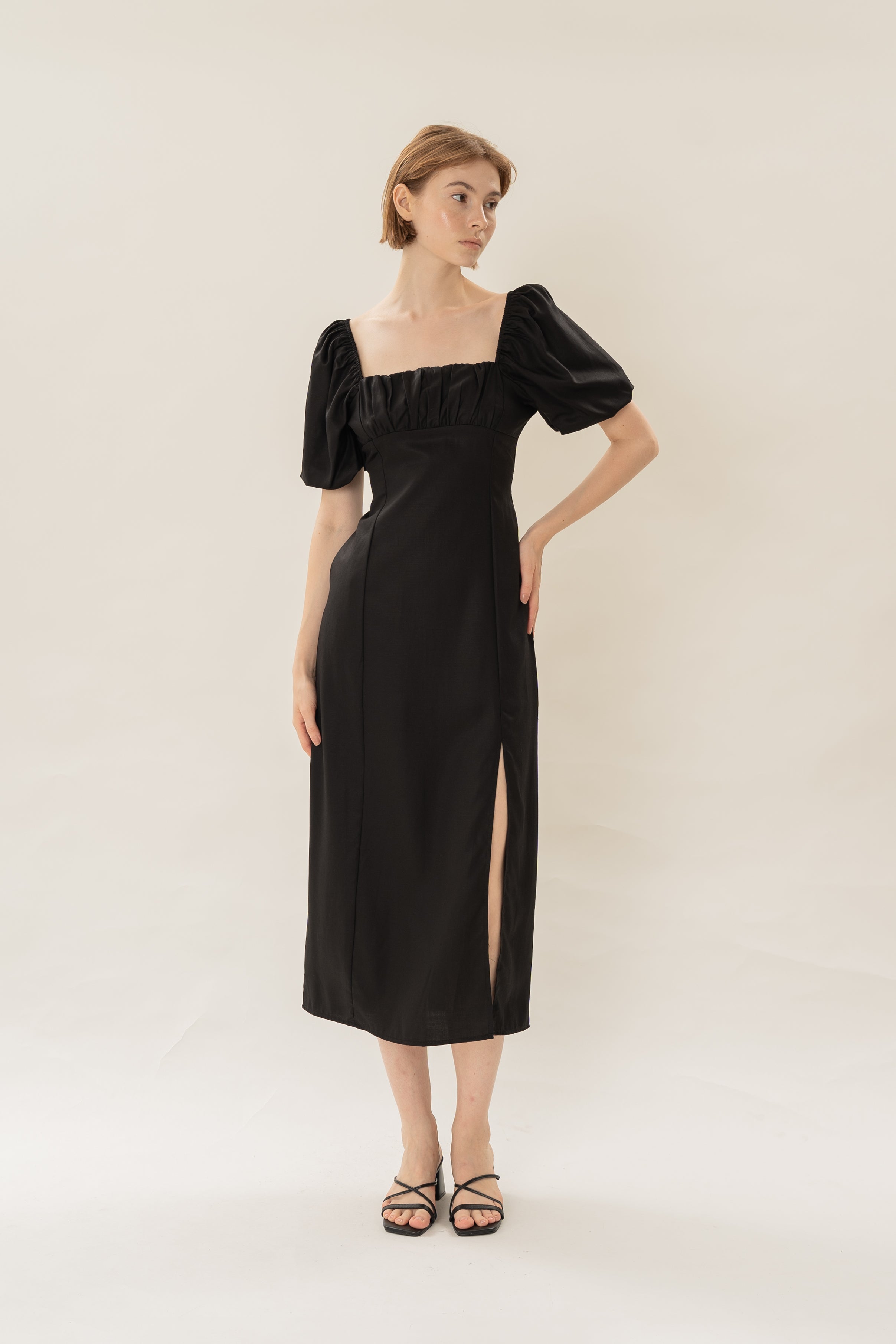 Puff Sleeve Midi Ruched Sun Dress in Black