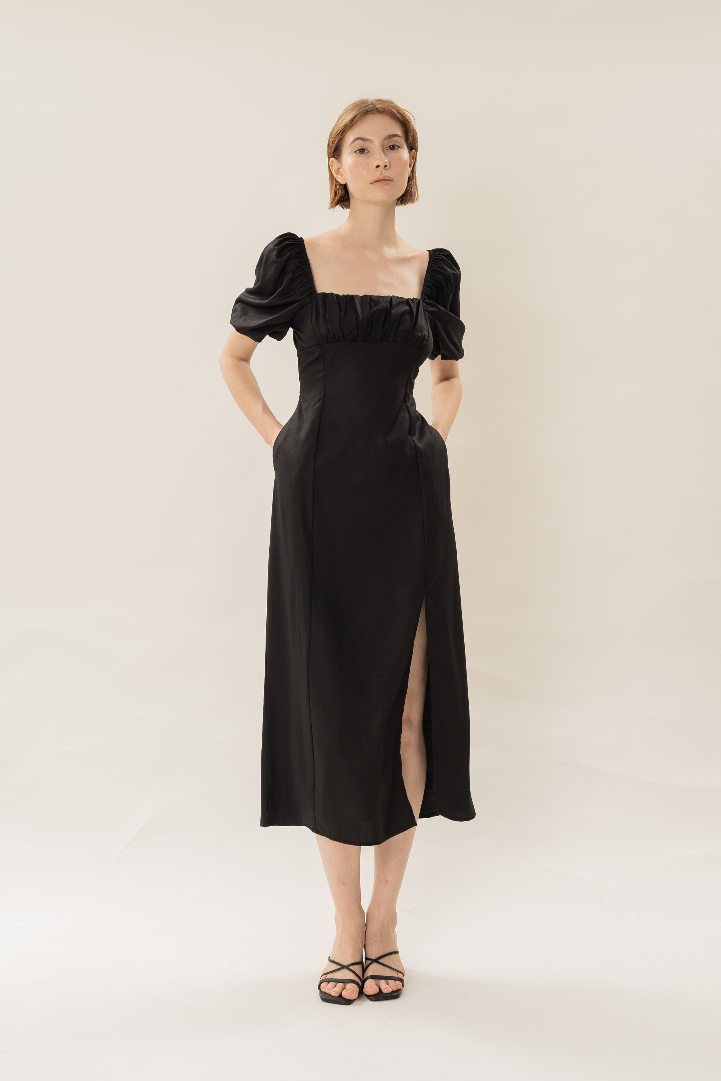 Puff Sleeve Midi Ruched Sun Dress in Black
