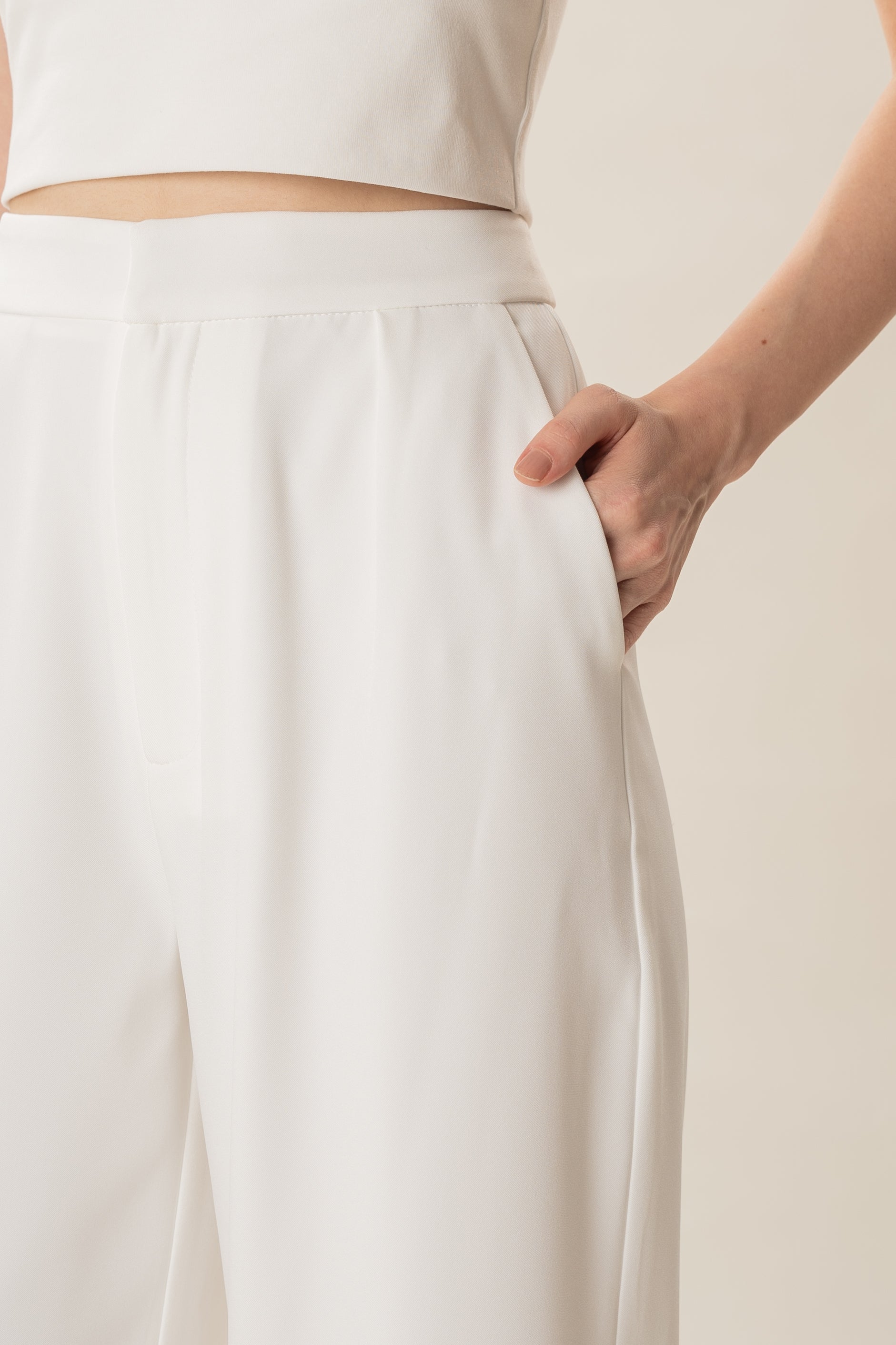 Classic Pleated Trousers in White
