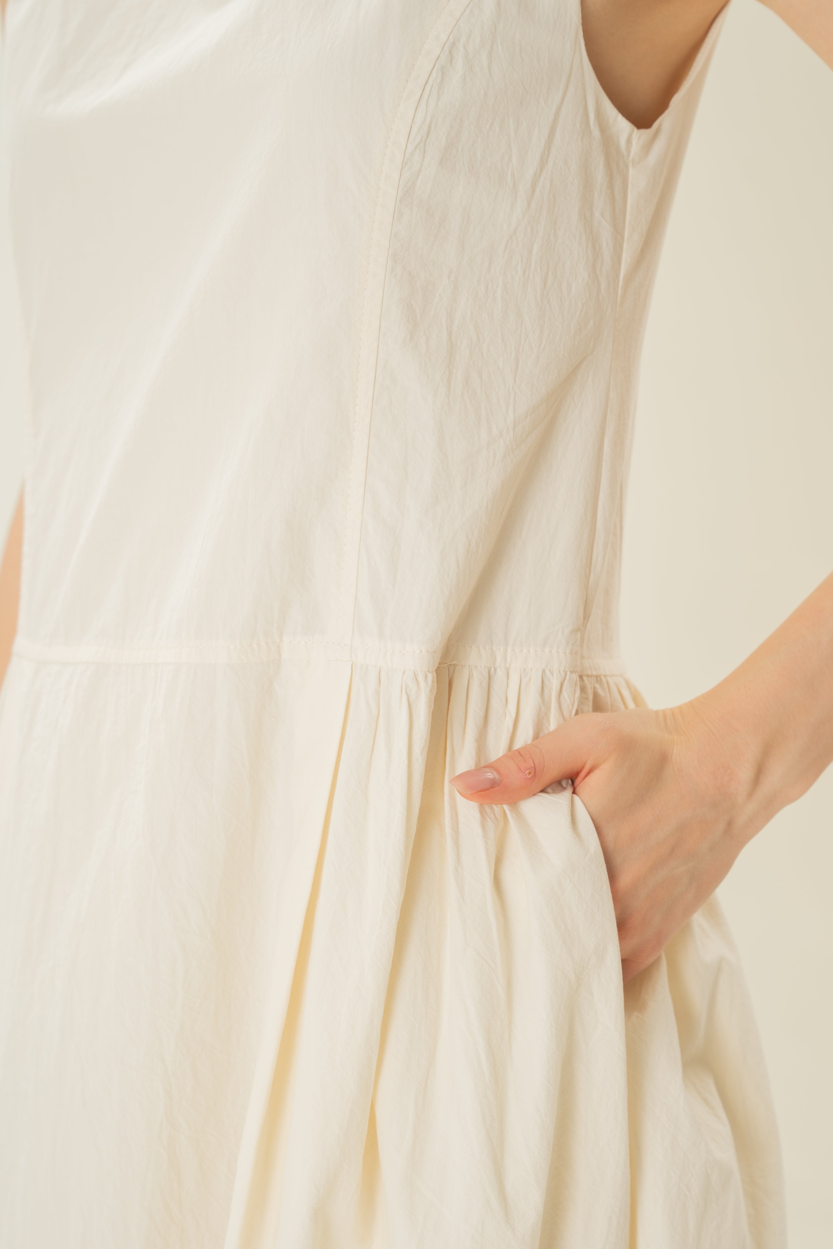 Cotton Poplin Sleeveless Dress in Natural