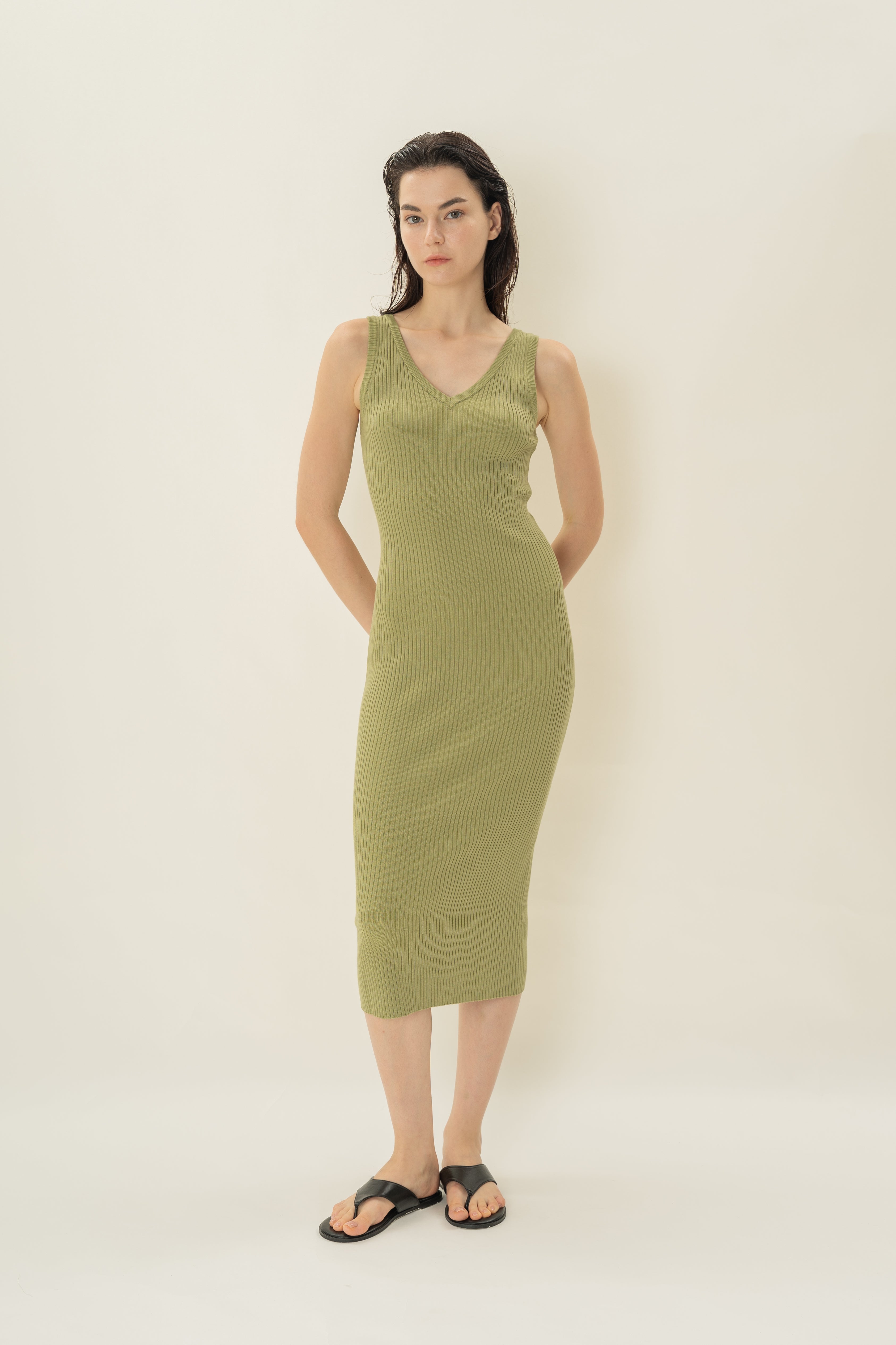 V Neck Ribbed Knit Dress in Fern