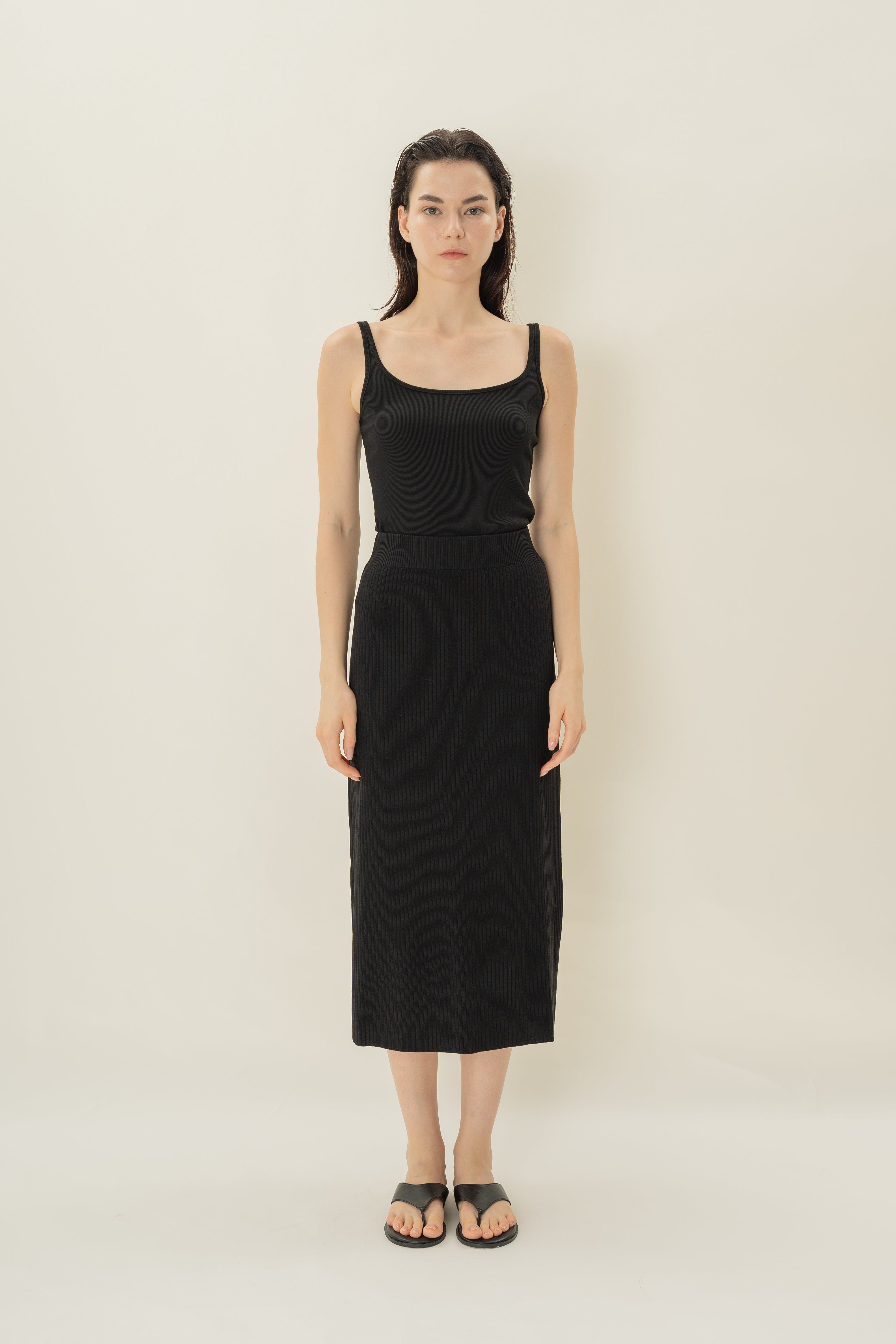 Knitted Straight Skirt in Black