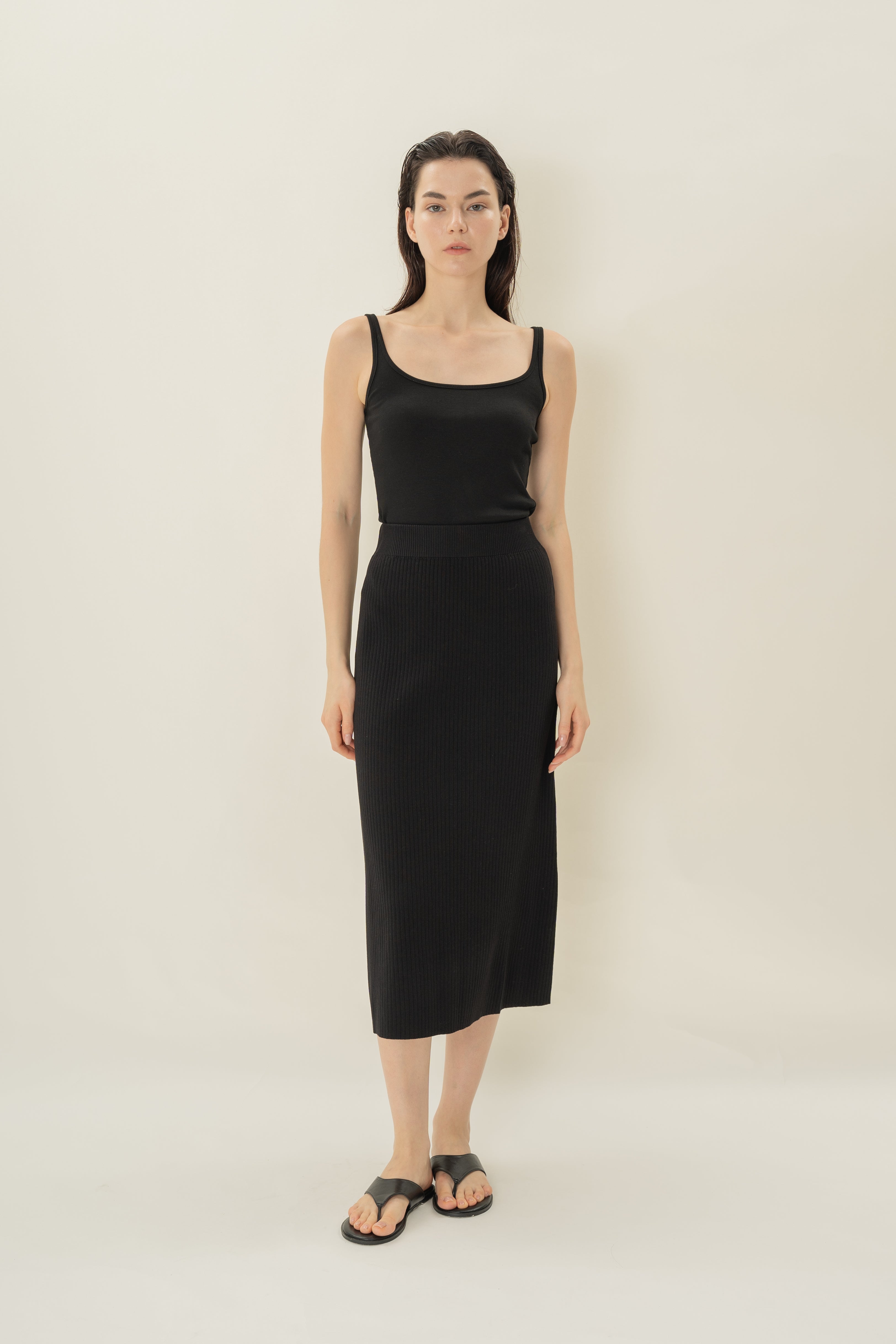 Knitted Straight Skirt in Black