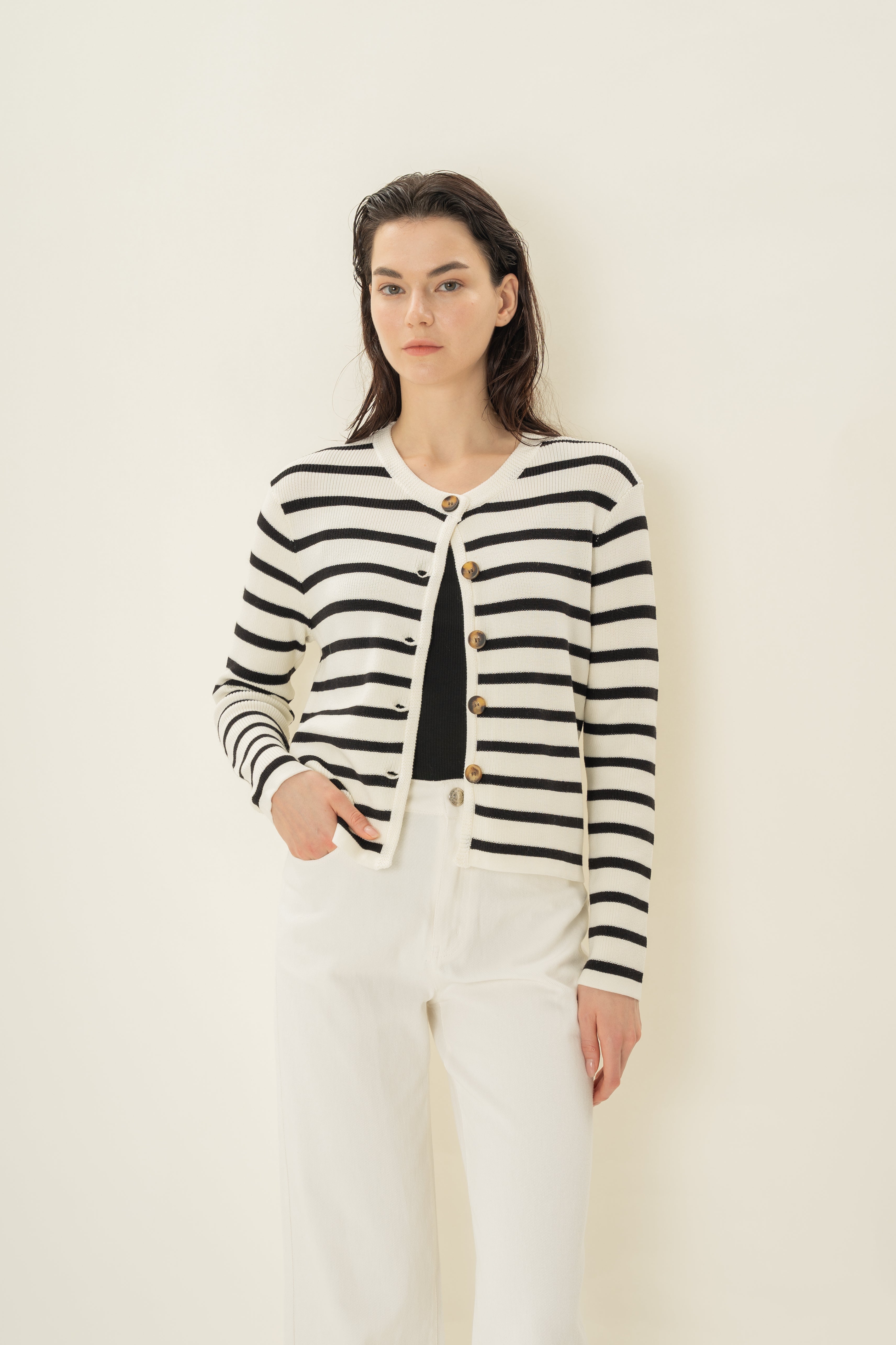 Classic Knitted Cardigan in Stripe