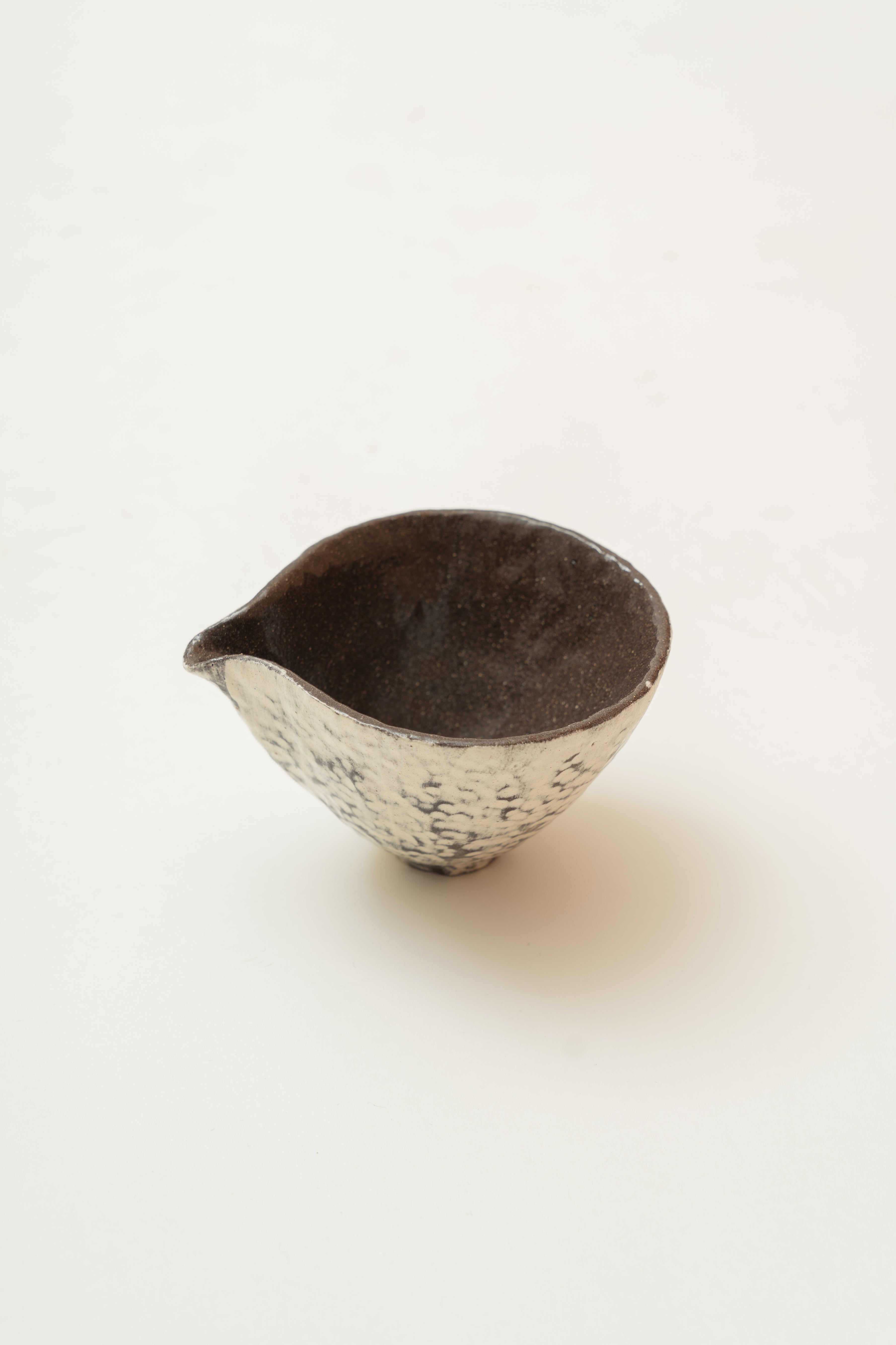 Tea Bowl With Spout In Speckled Stone Brown