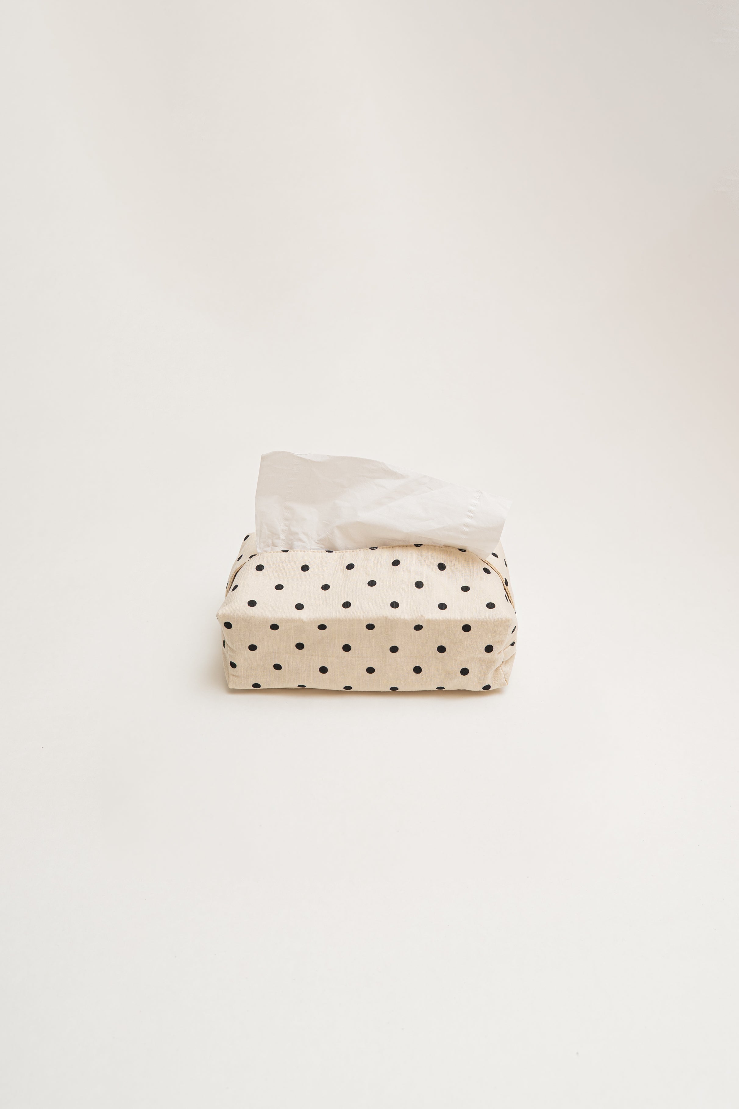 Tissue Holder in Polka Dot Ivory