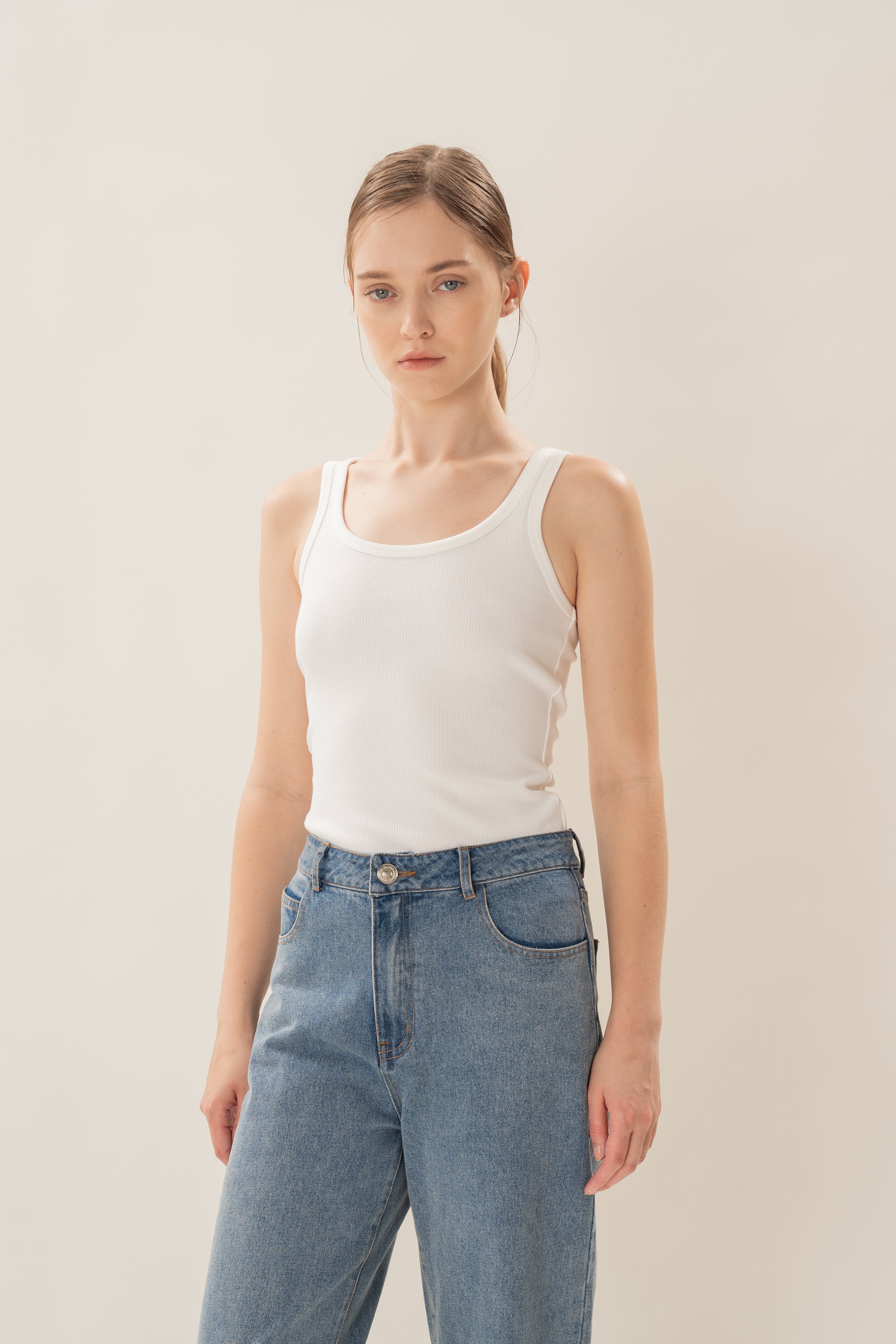 Scoop Neck Tank Top in White