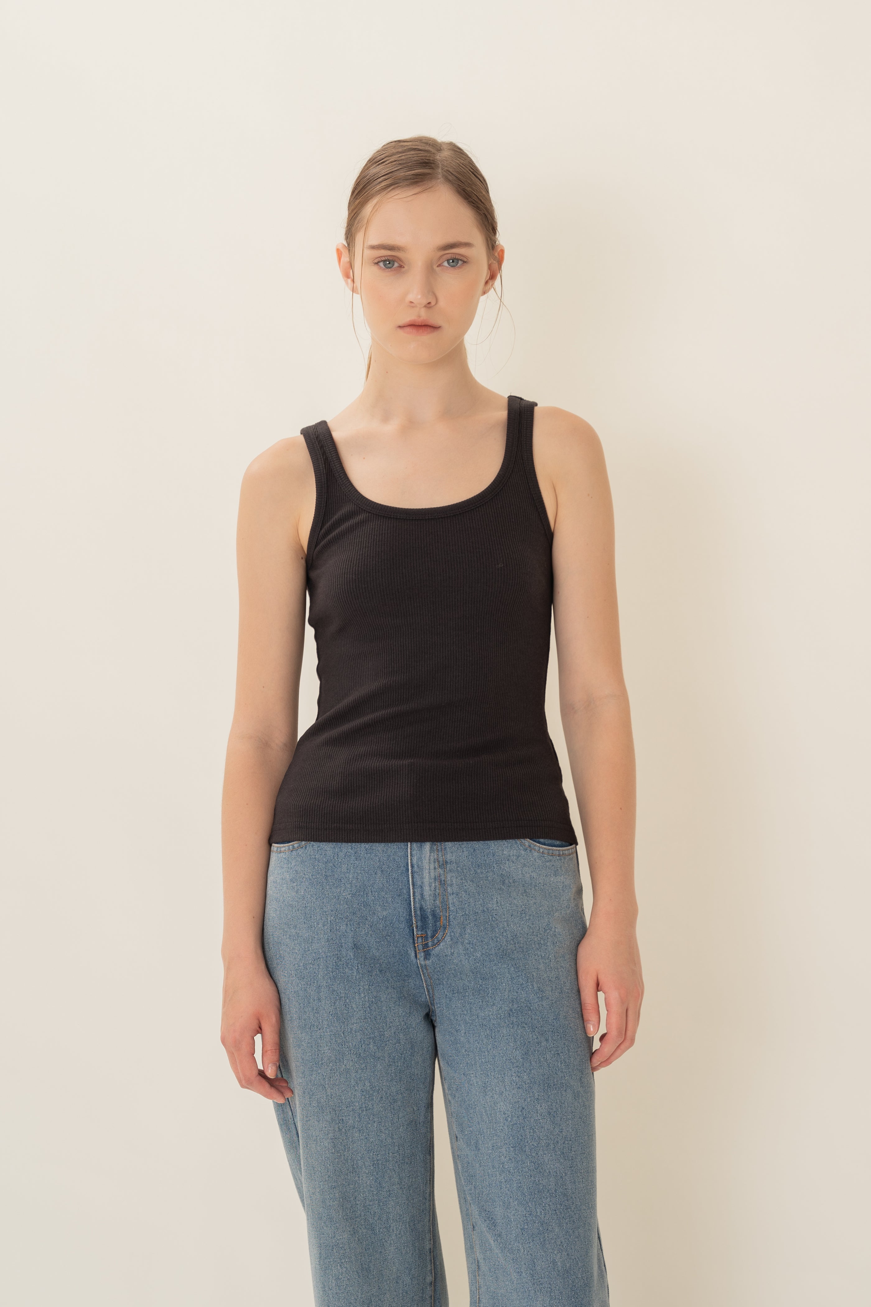 Scoop Neck Tank Top in Black