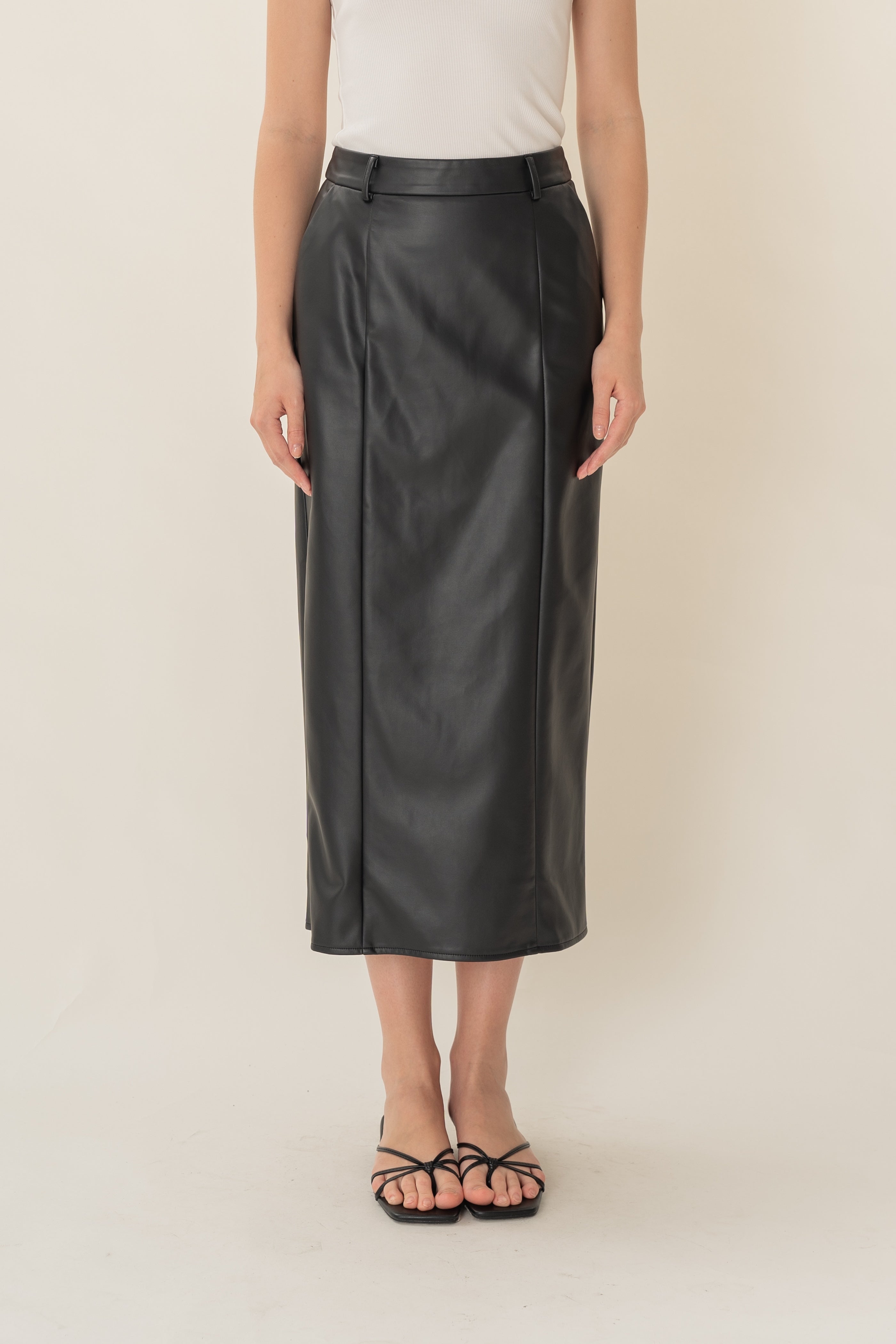 Faux Leather Straight Skirt in Black
